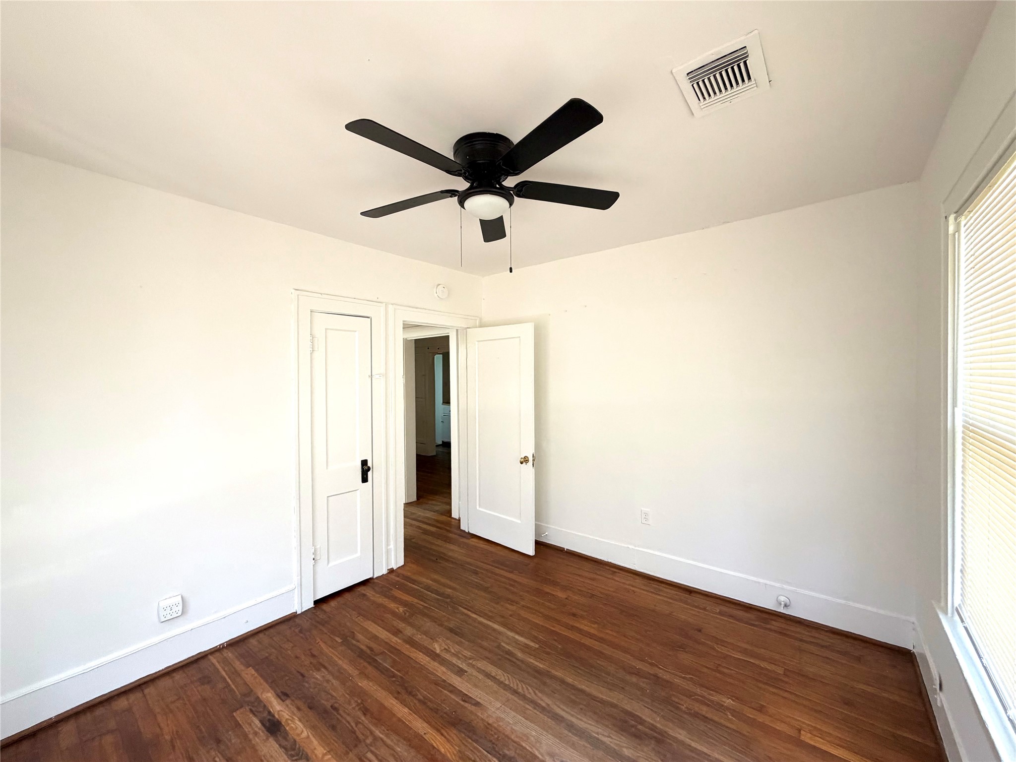1125 Usener Street Property Photo 9