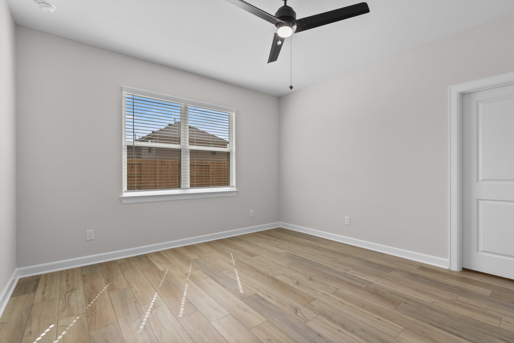 1126 Campside Drive Property Photo 10