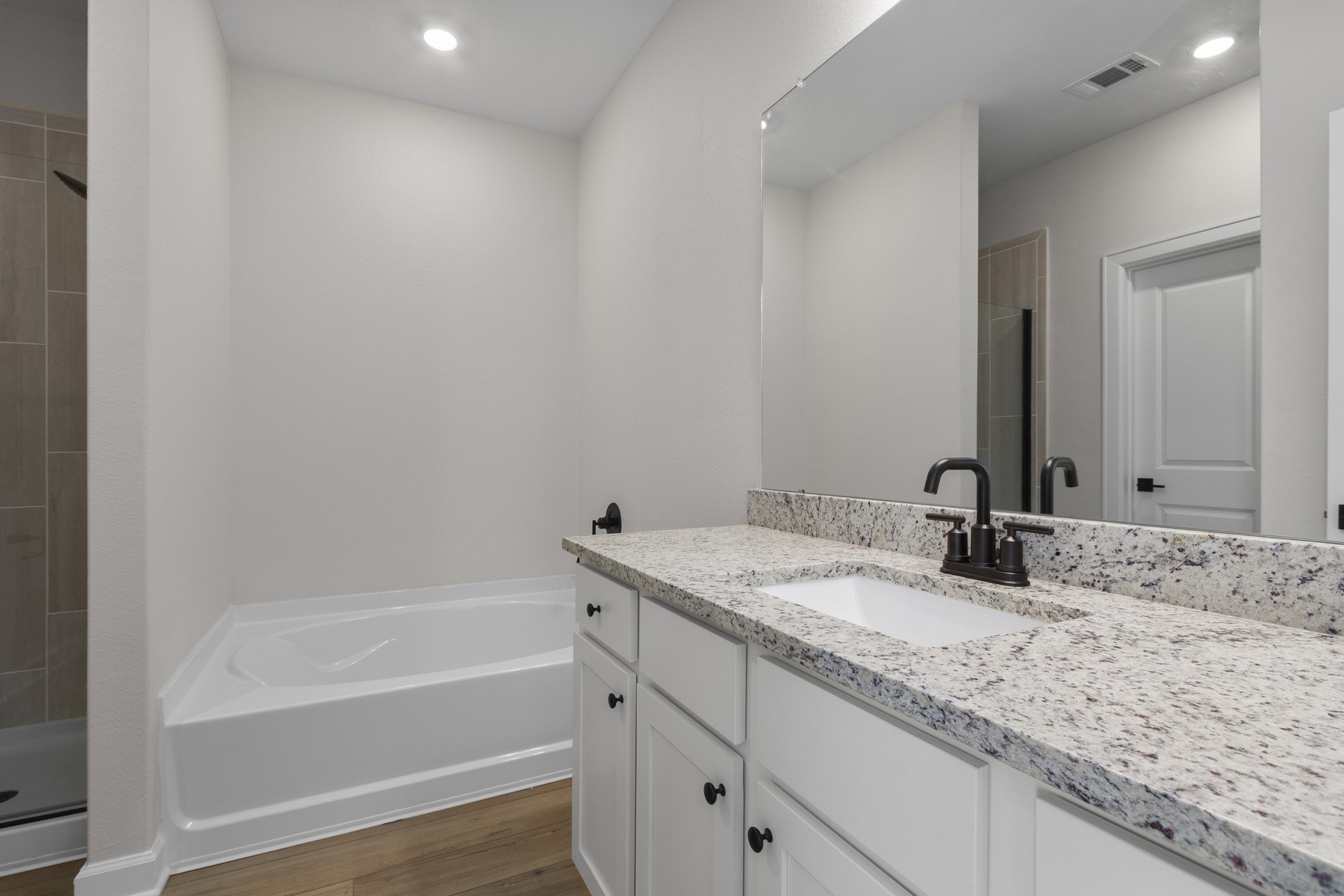 1126 Campside Drive Property Photo 12