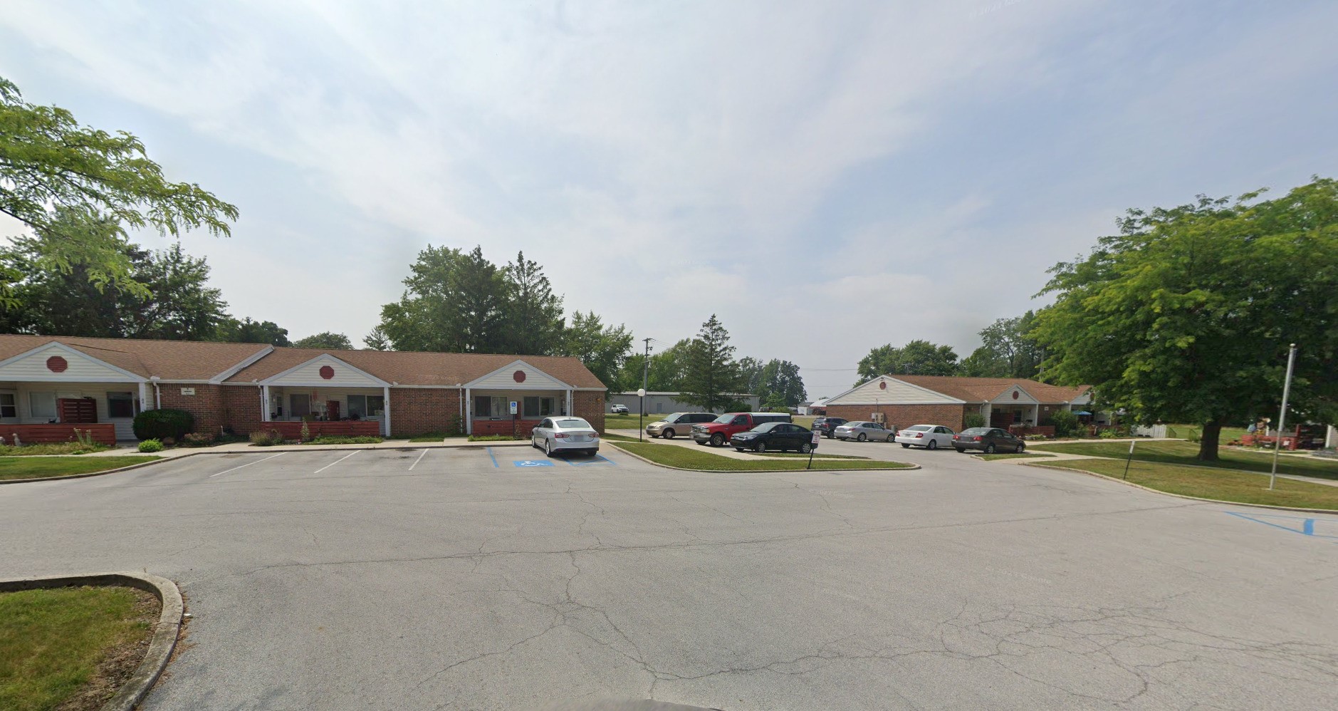 800 W Indiana Ave Property Photo 4