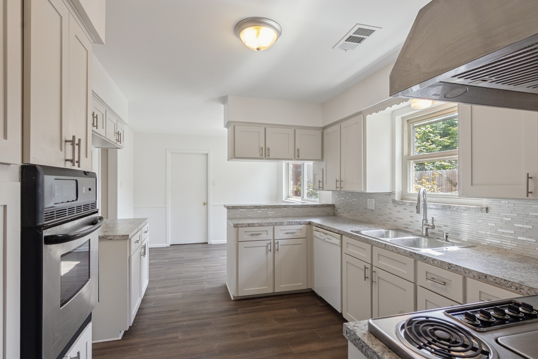 5647 Lymbar Drive Property Photo 13
