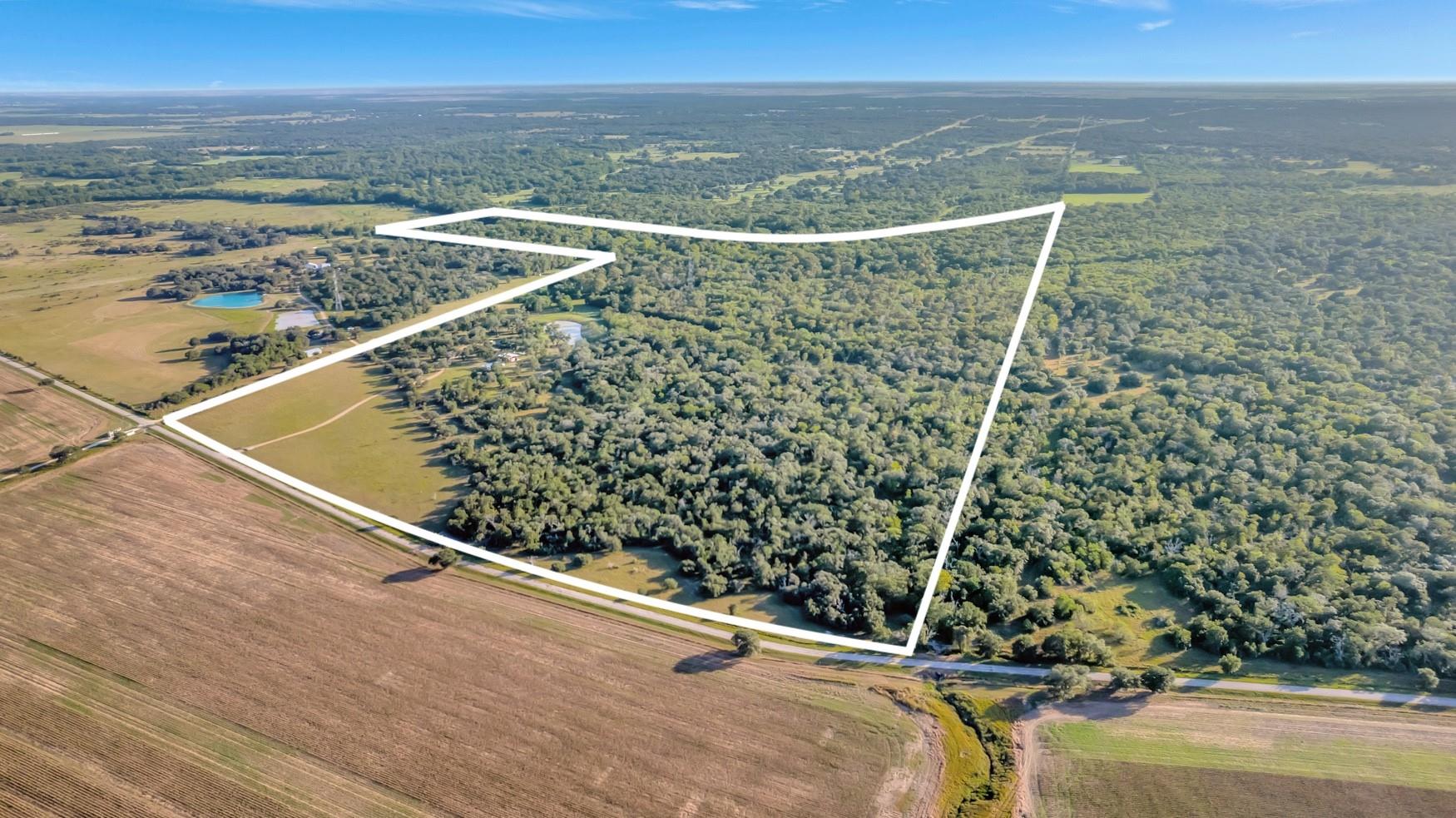2698 County Road 284, Edna TX 77957