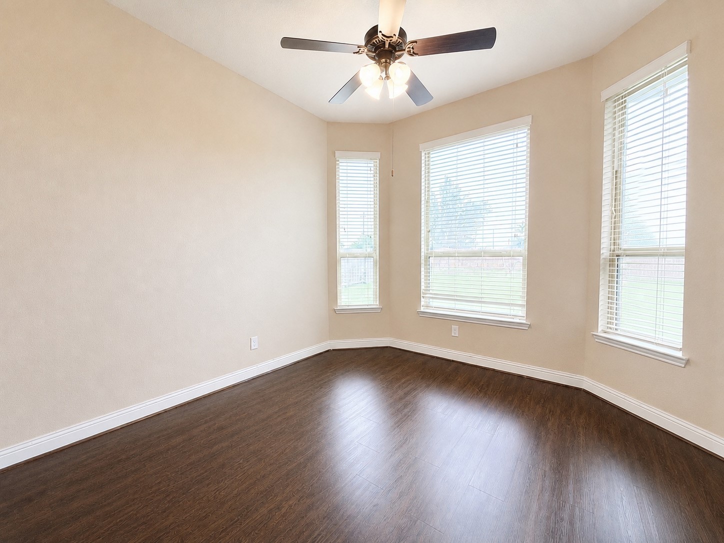 7742 Candlelight Park Lane Property Photo 14