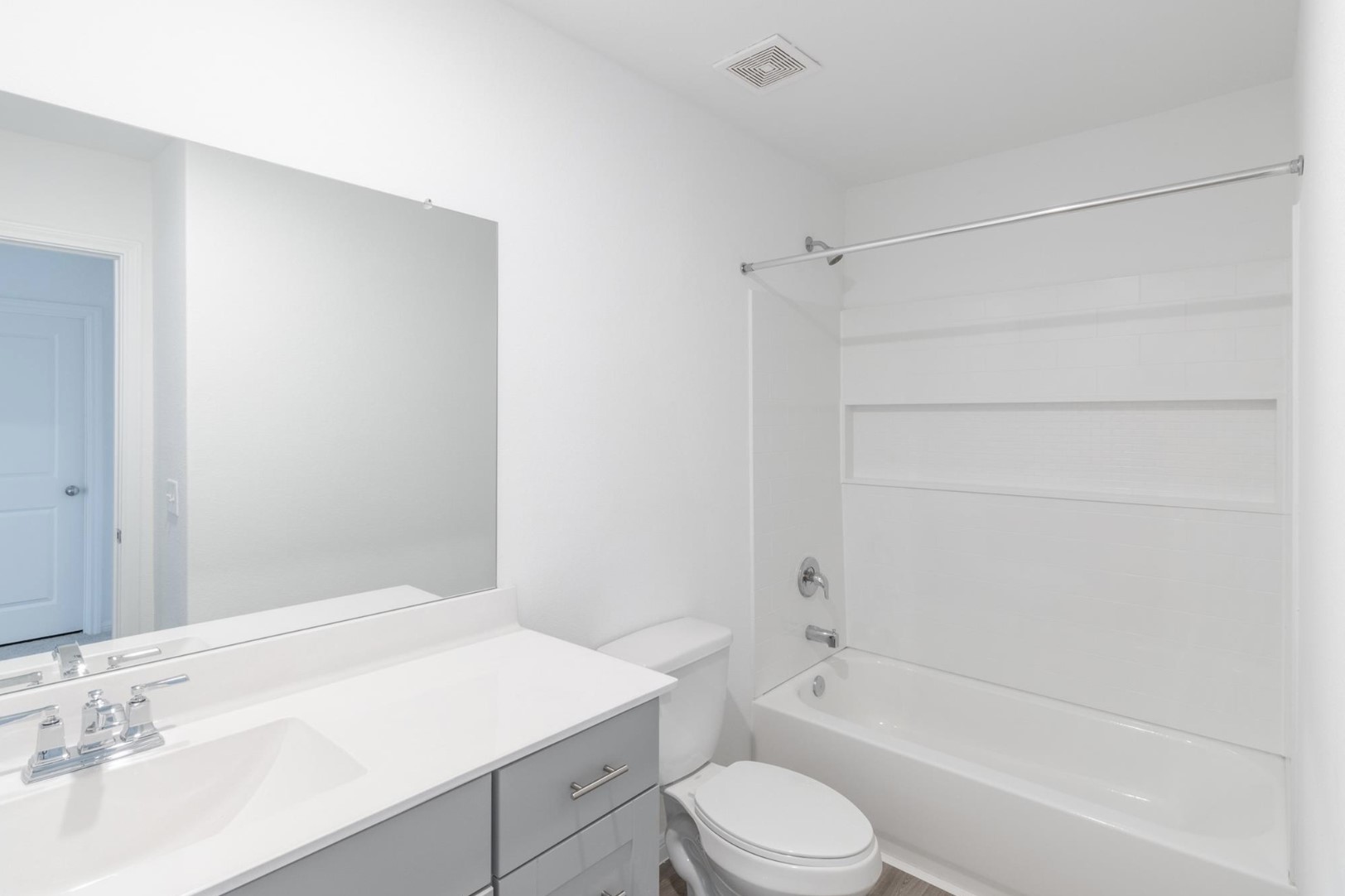 1052 Greenshank Drive Property Photo 11