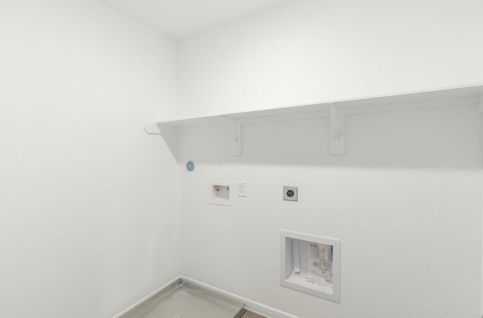 1052 Greenshank Drive Property Photo 12