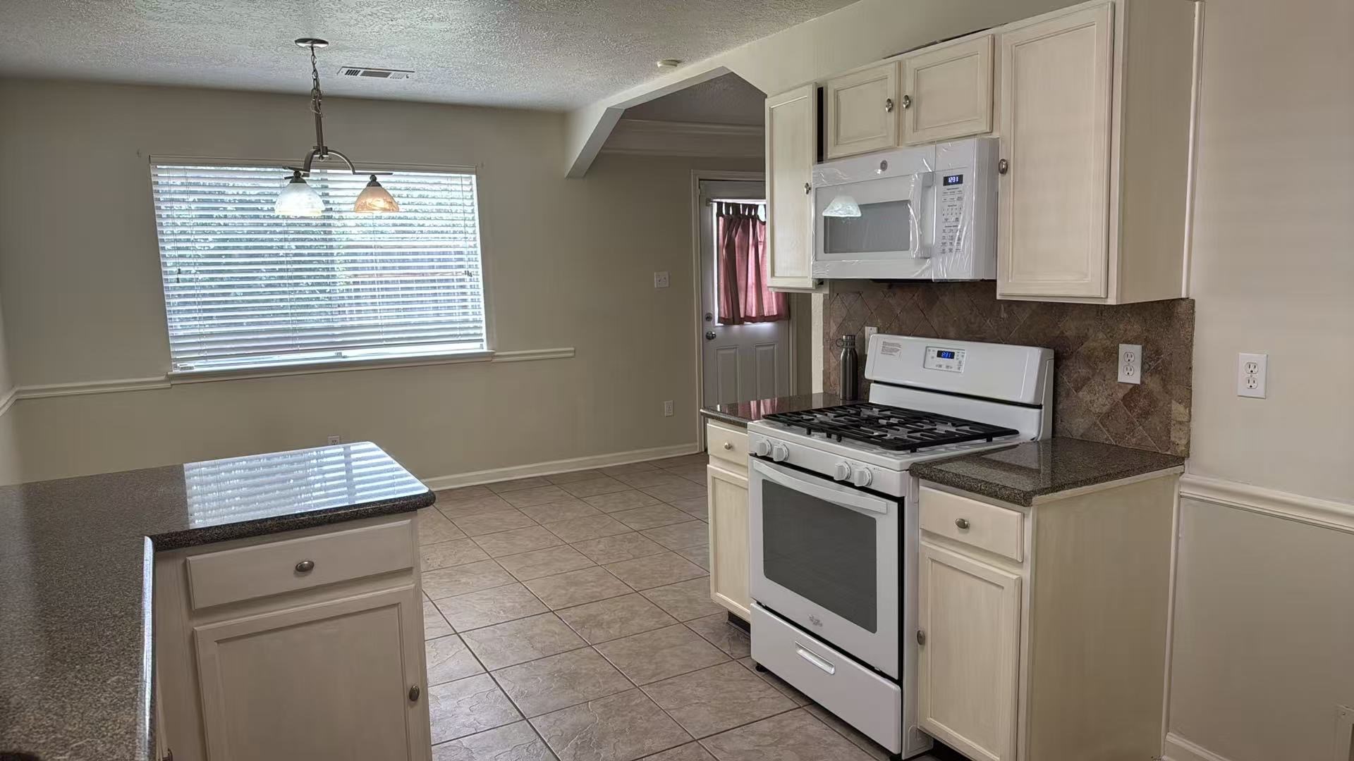 3910 Bridgebay Property Photo 6