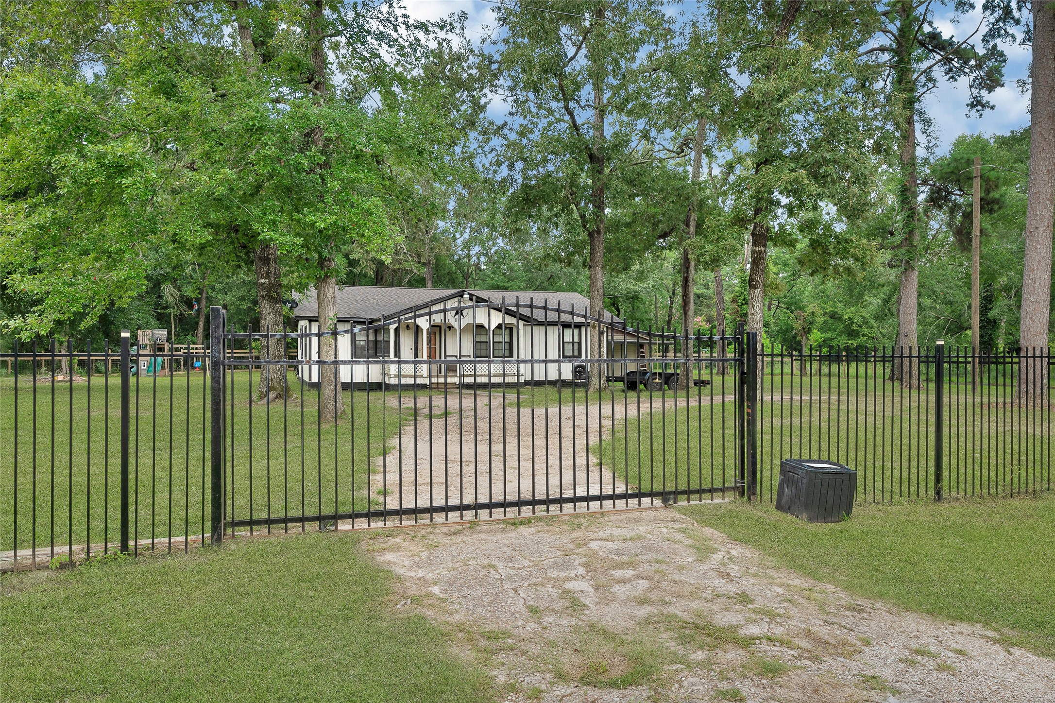 22928 Yupon Street Property Photo
