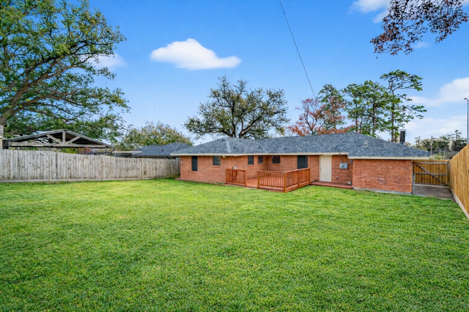 515 Maple Way Property Photo 11