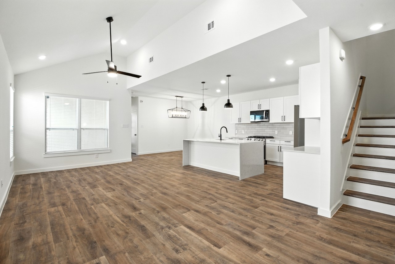 1801 N Peach Creek Drive Property Photo 11
