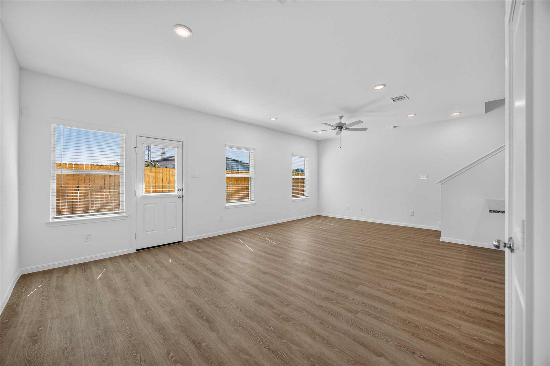 3205 Bayou Garden Trail Property Photo 3