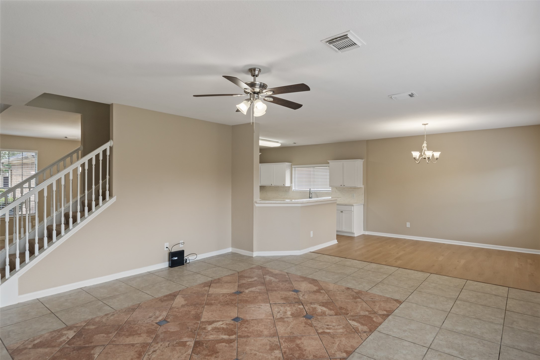 16306 Autumn Leigh Drive Property Photo 9