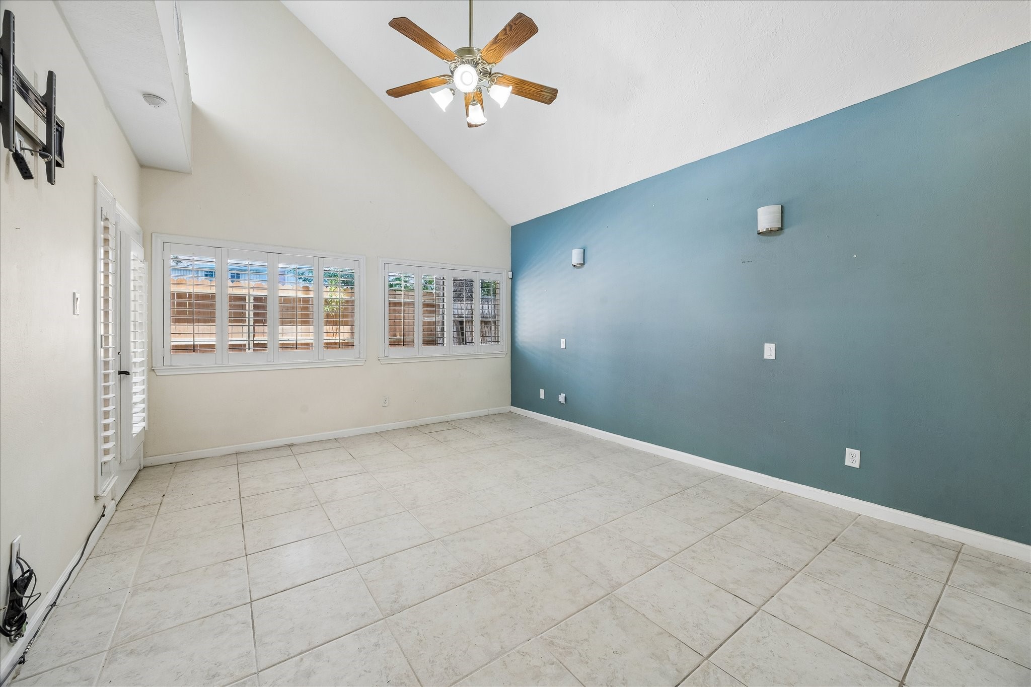 14638 S Hearthstone Green Drive Property Photo 4