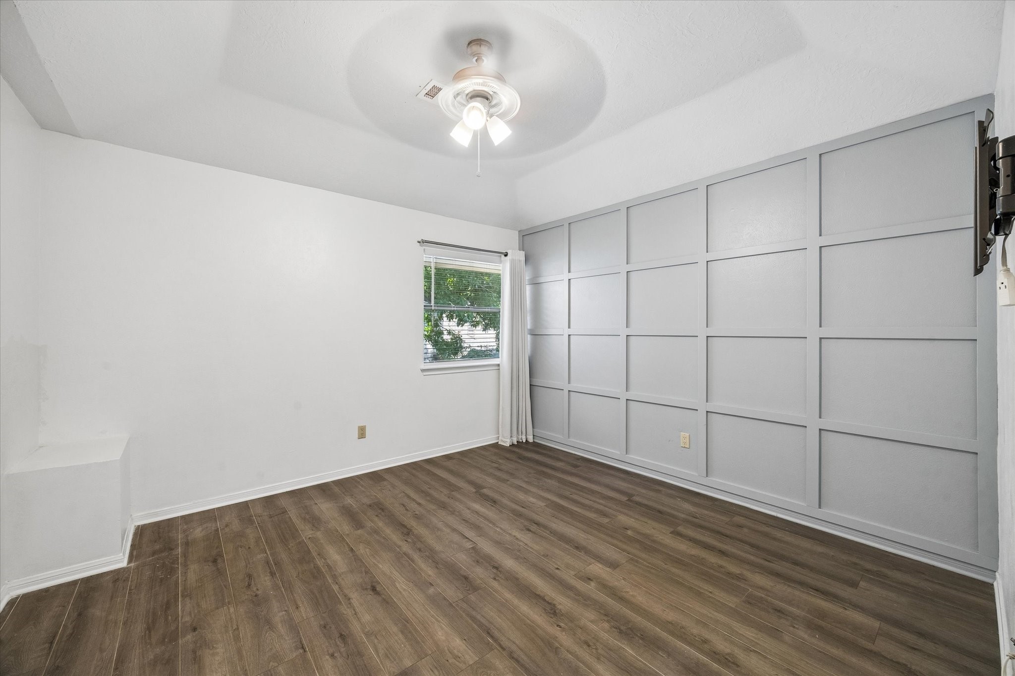 14638 S Hearthstone Green Drive Property Photo 8