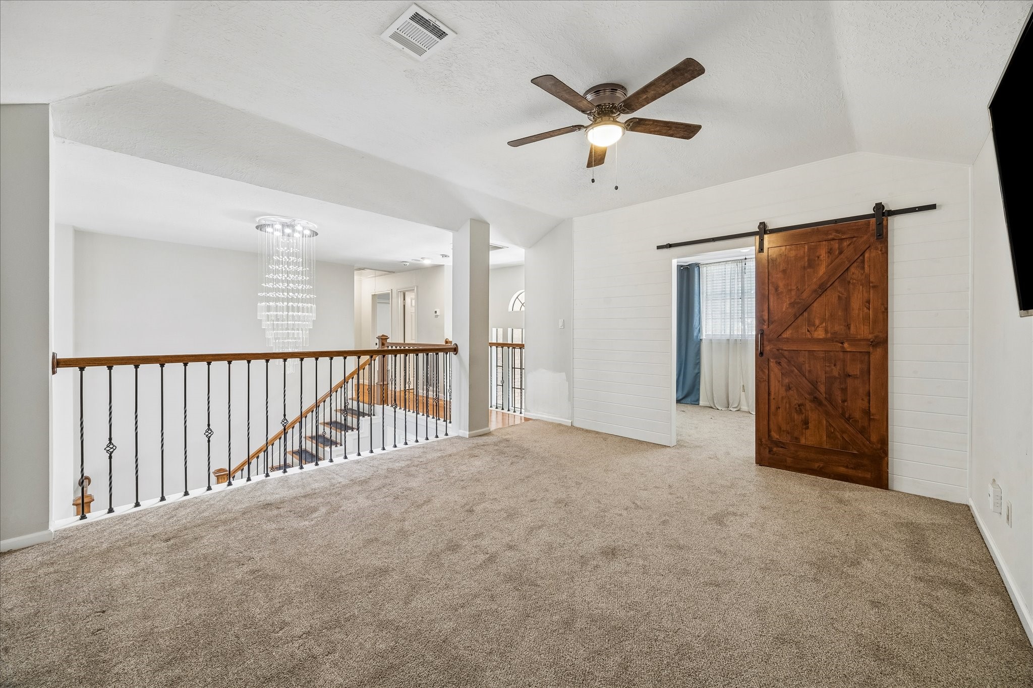 14638 S Hearthstone Green Drive Property Photo 9