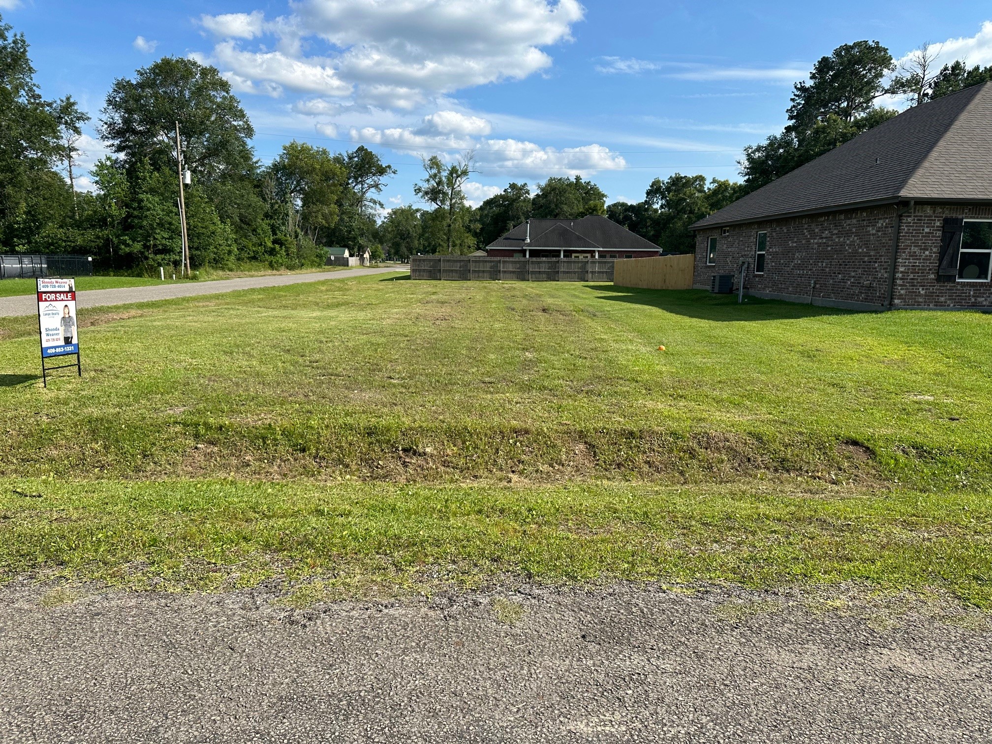 7745 Wayne Road Property Photo 1