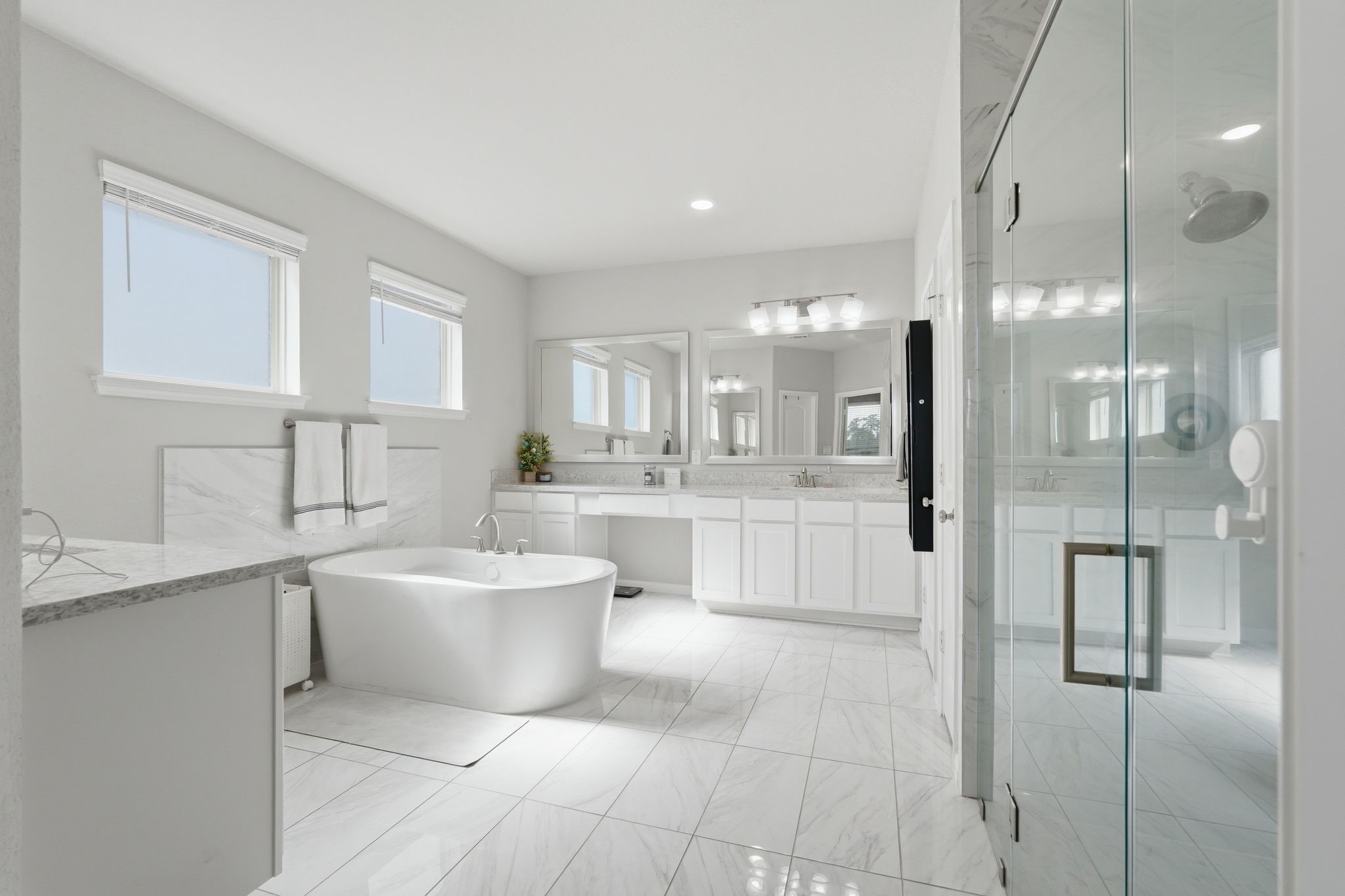 225 Peninsula Point Drive Property Photo 18