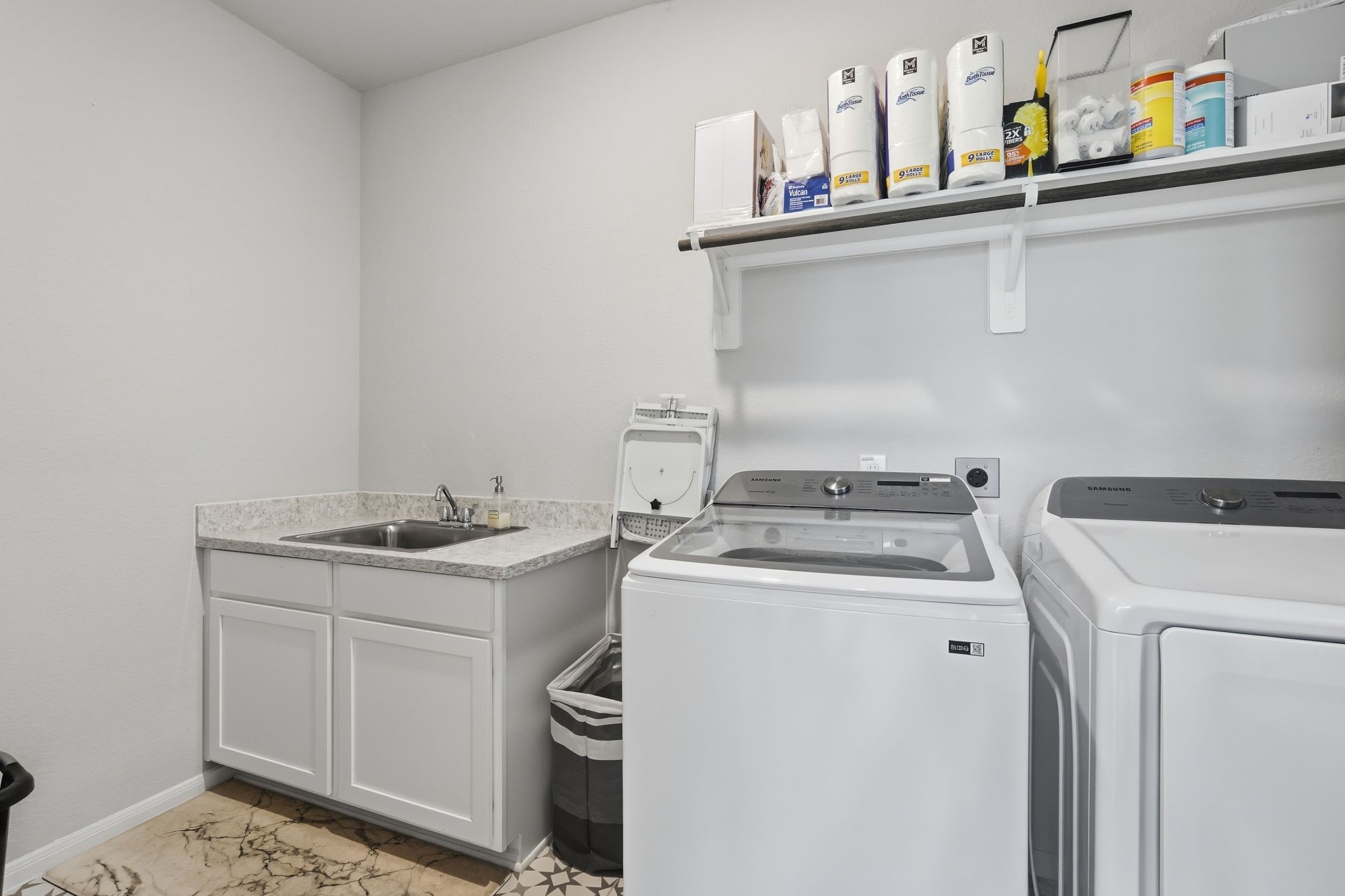 225 Peninsula Point Drive Property Photo 42