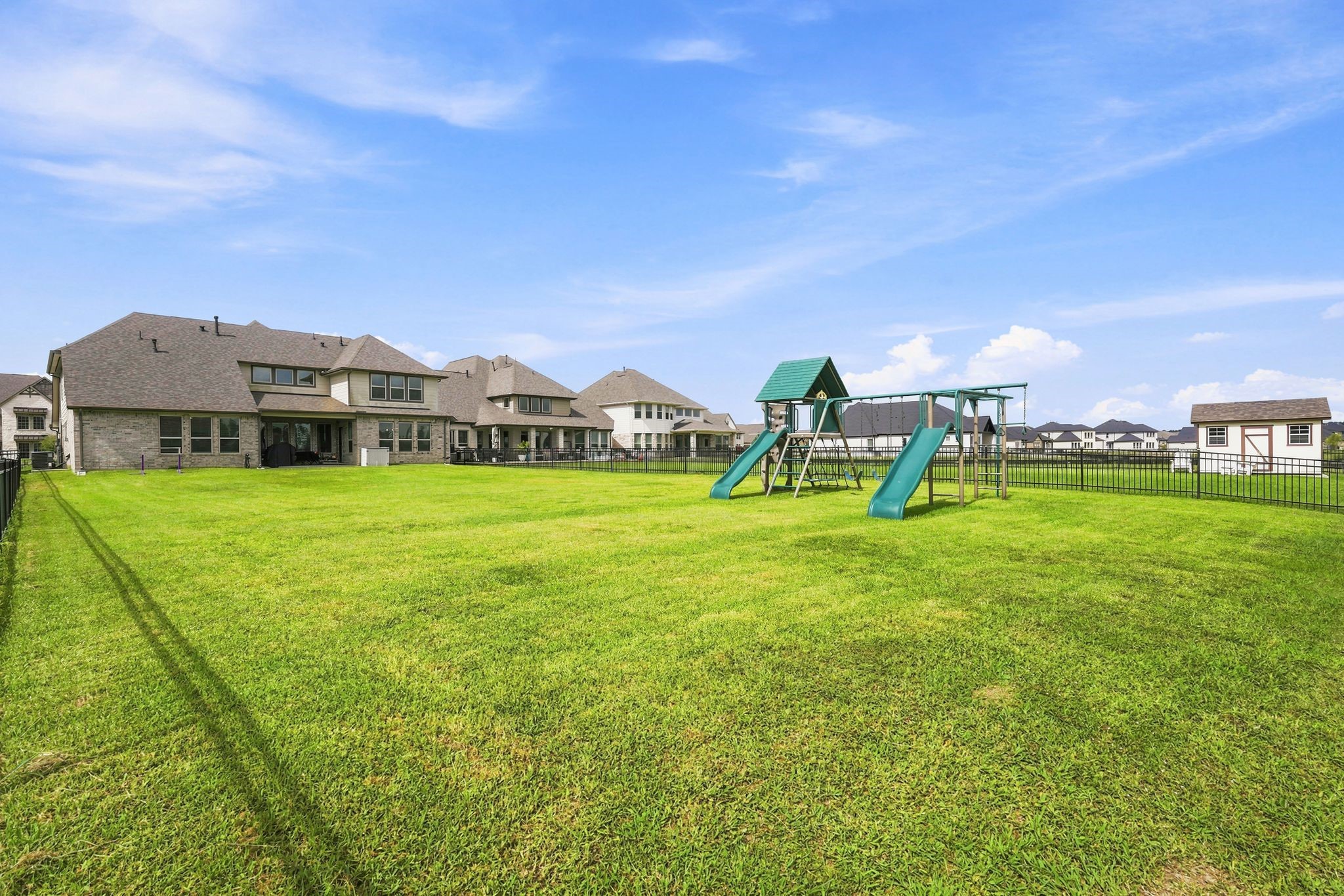 225 Peninsula Point Drive Property Photo 46
