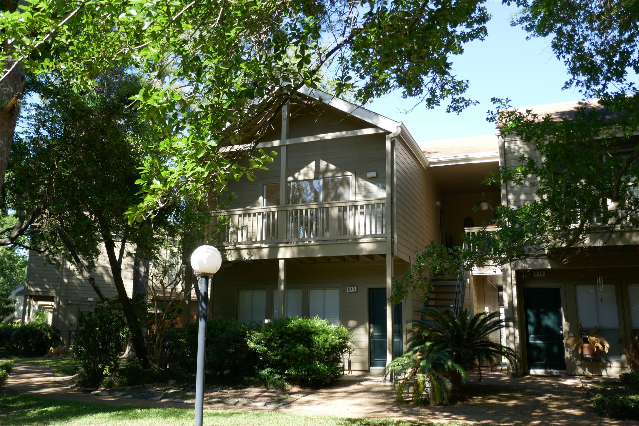 2100 Tanglewilde Street 514 Property Photo 2