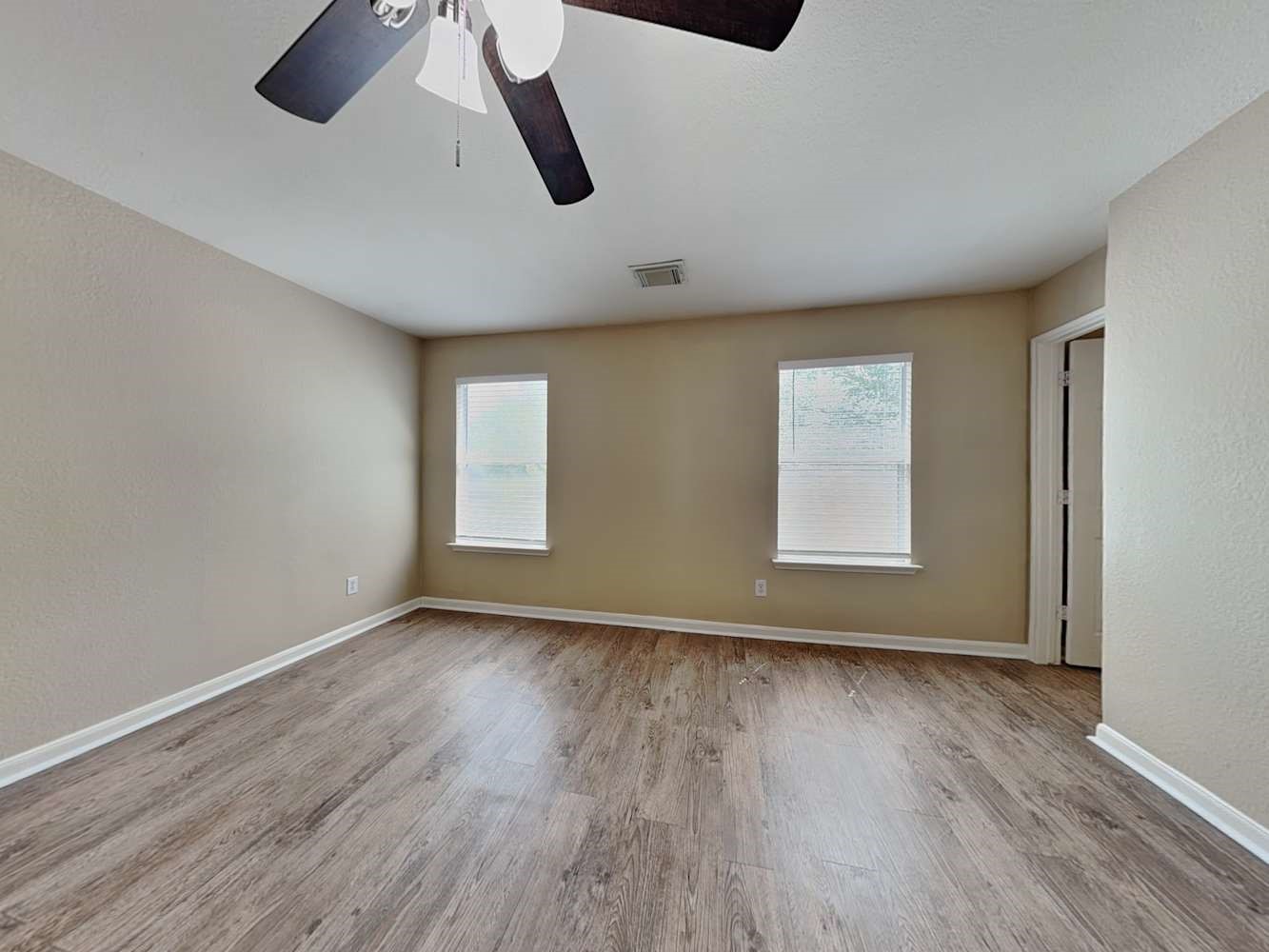 13742 Clarks Fork Drive Property Photo 6