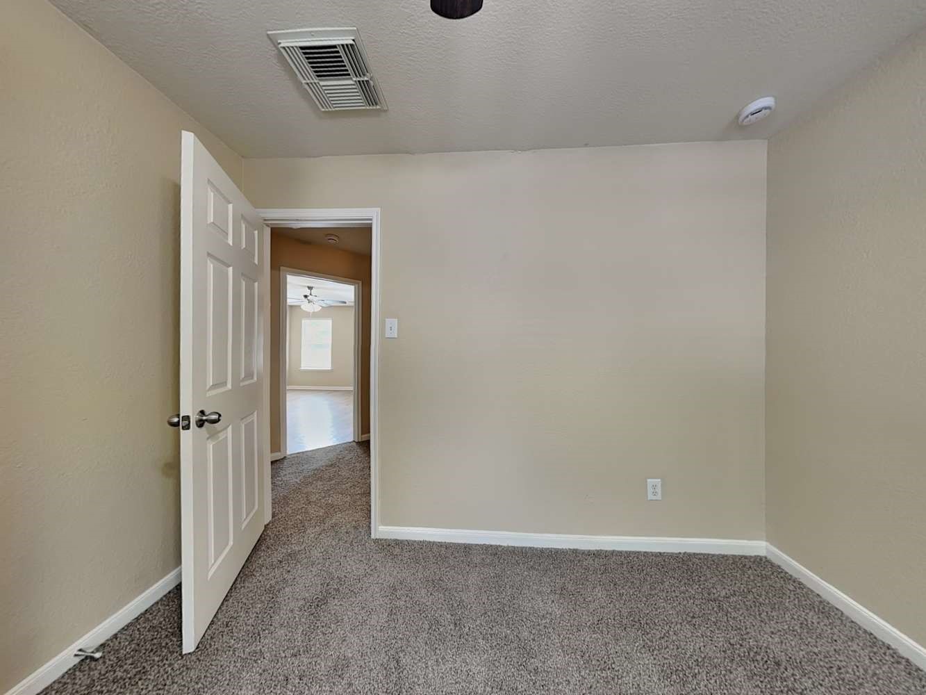 13742 Clarks Fork Drive Property Photo 7