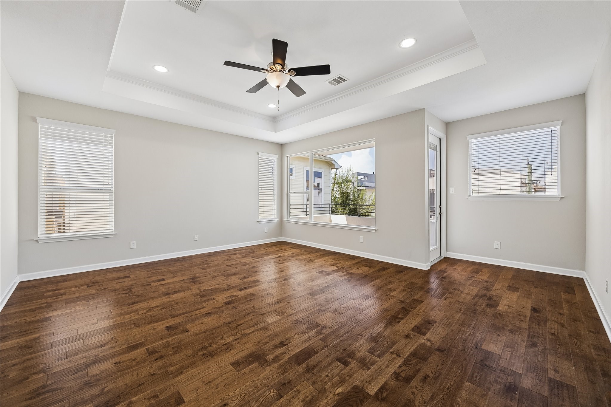 5631 Kiam Street B Property Photo 12