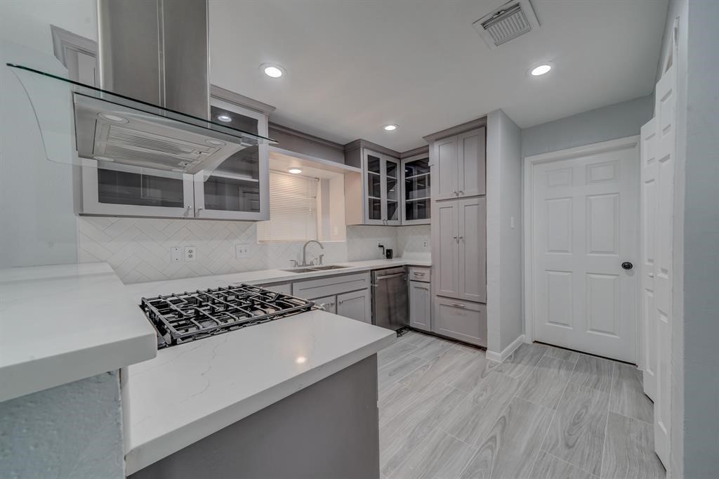 78 Brookflower Road Property Photo 2