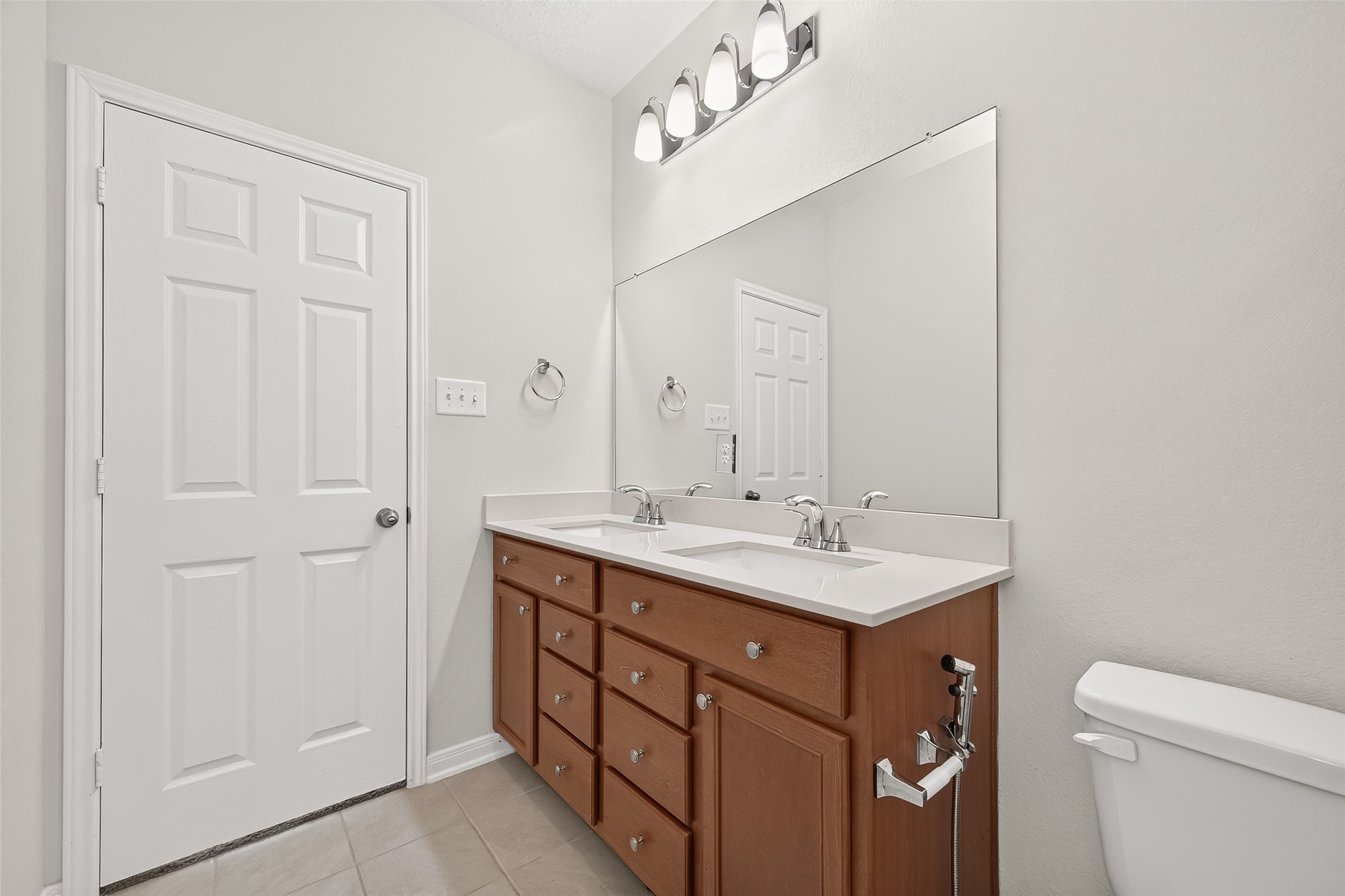8135 Coco Bluff Drive Property Photo 14
