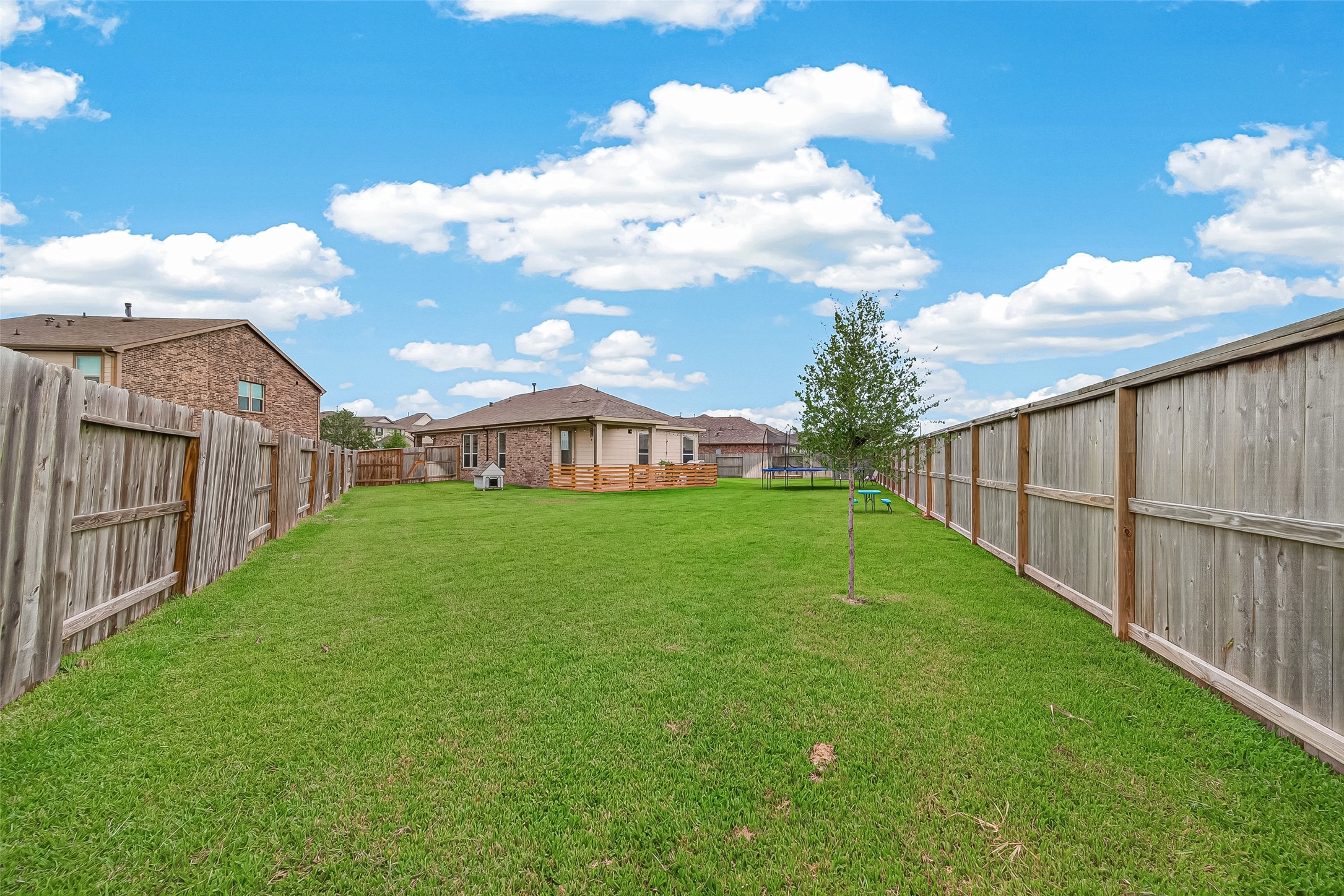 8135 Coco Bluff Drive Property Photo 28