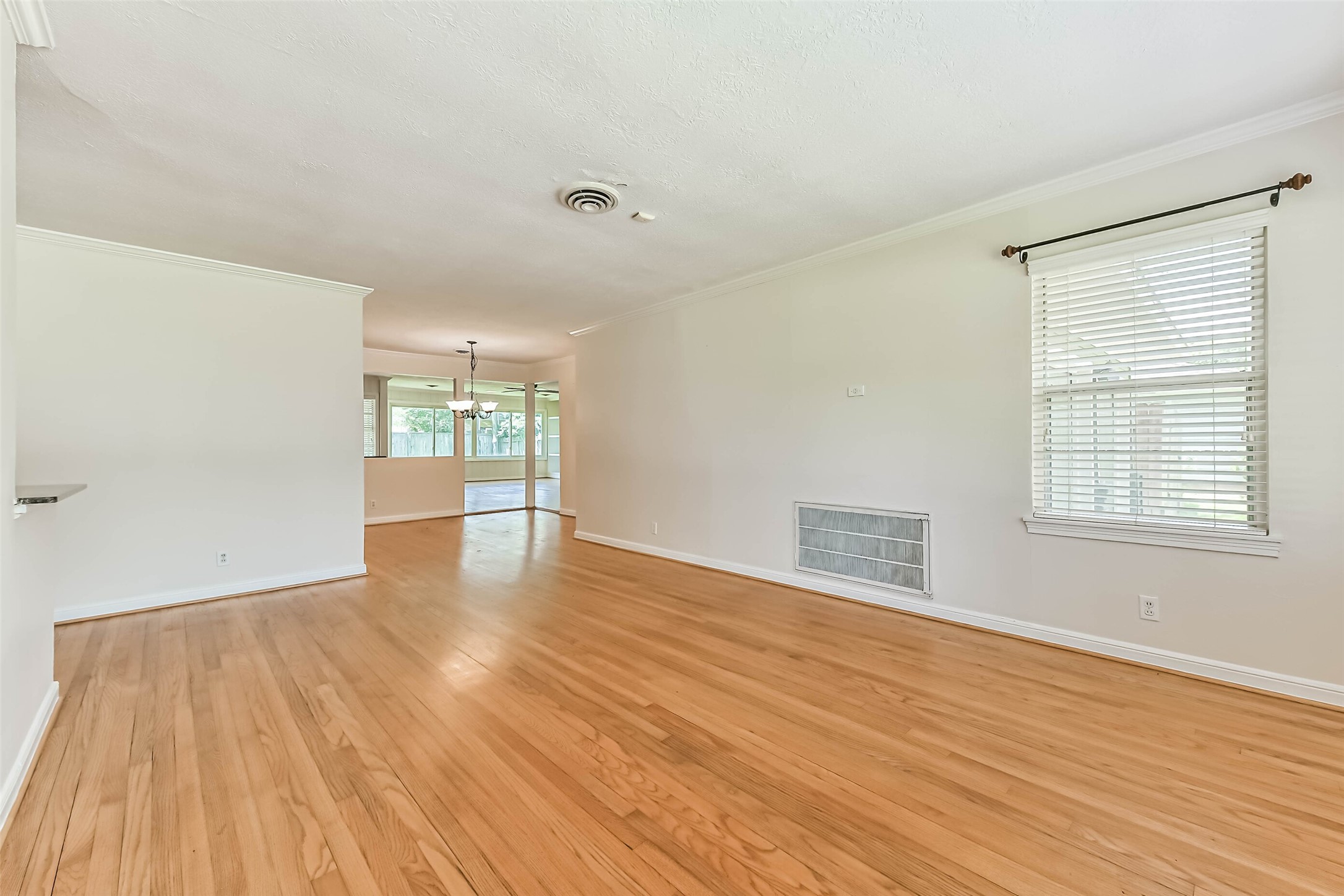 3023 Fairhope Street Property Photo 7