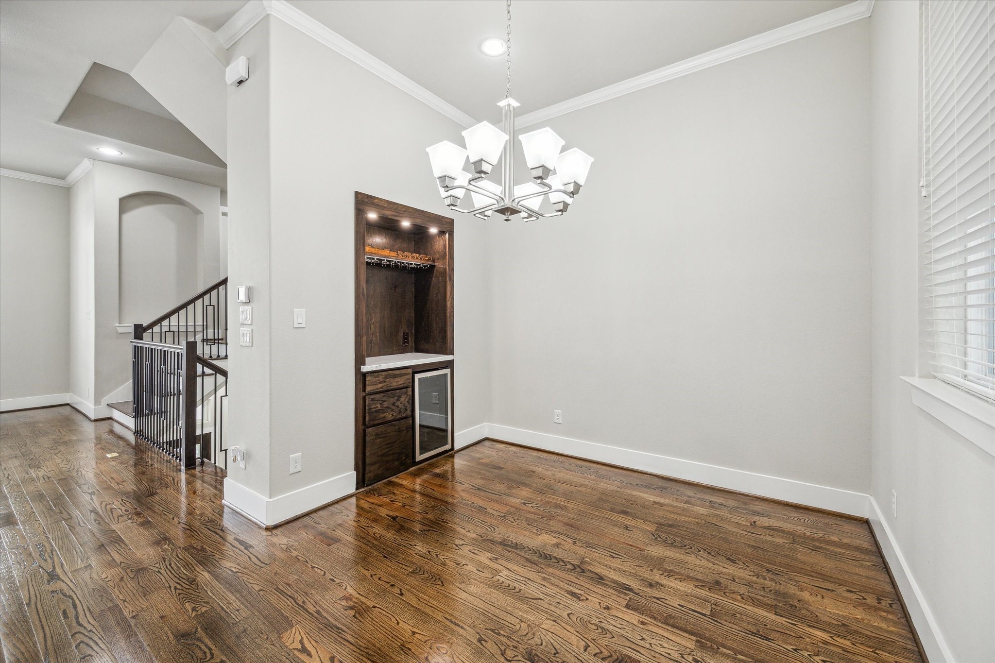 256 W 28th Street Property Photo 5