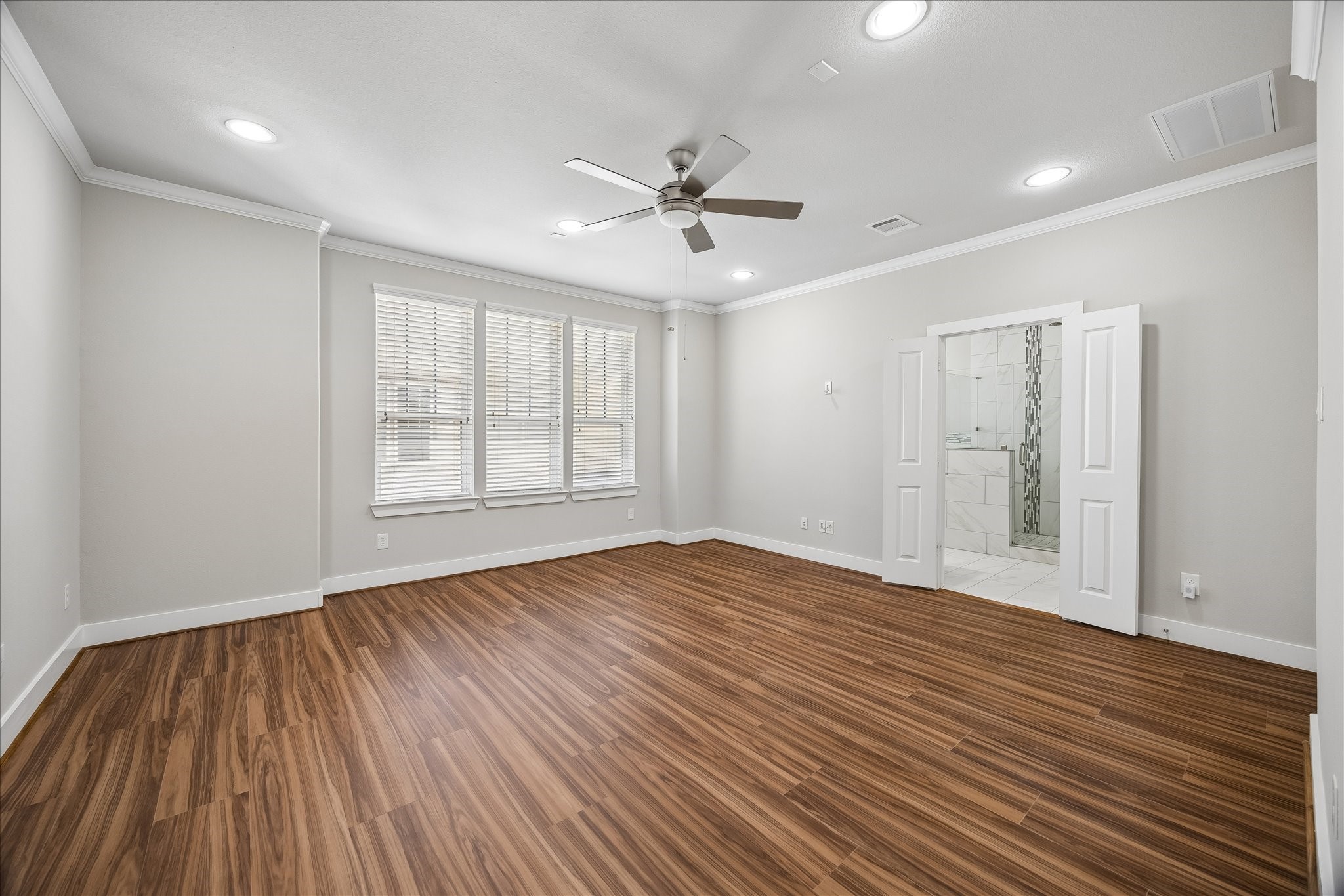 256 W 28th Street Property Photo 18