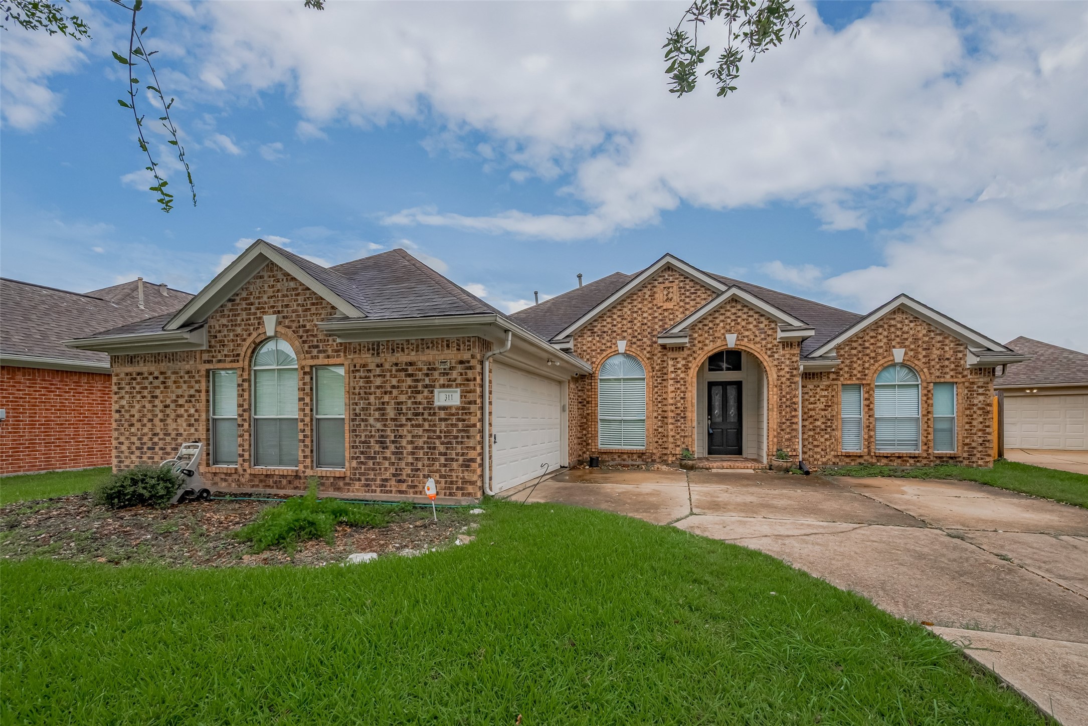 311 N Esplanade Lane Property Photo 1