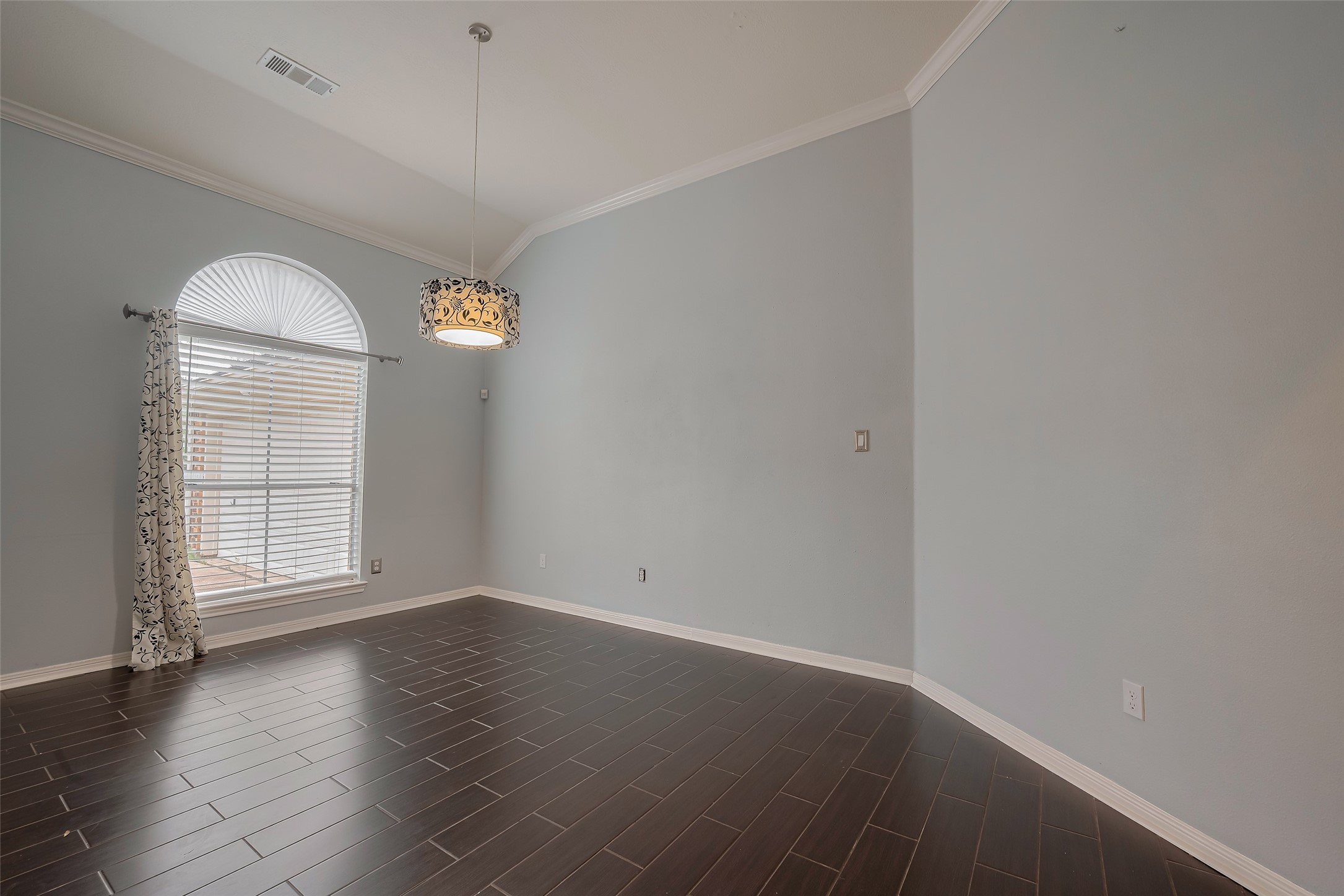 311 N Esplanade Lane Property Photo 9