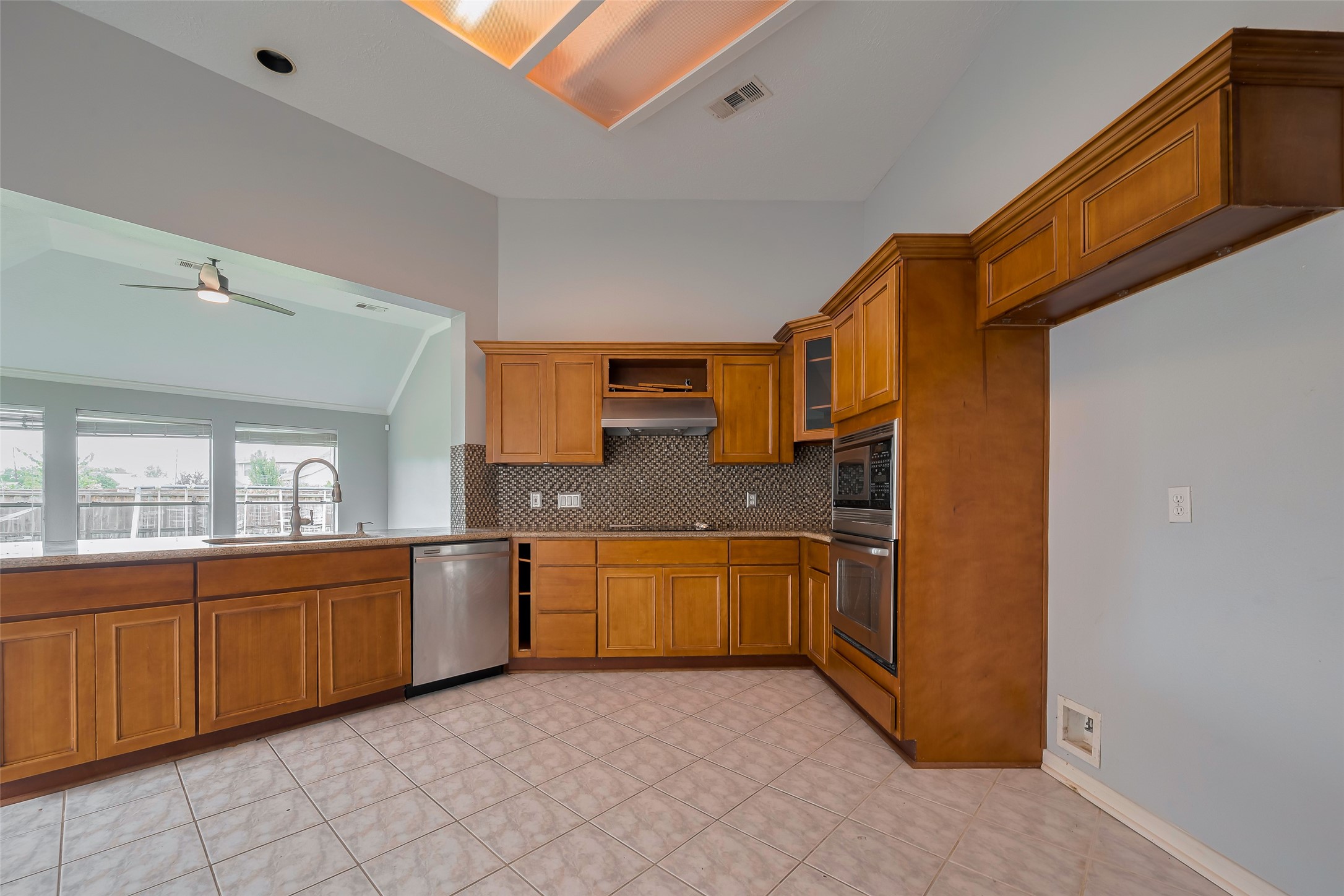 311 N Esplanade Lane Property Photo 19