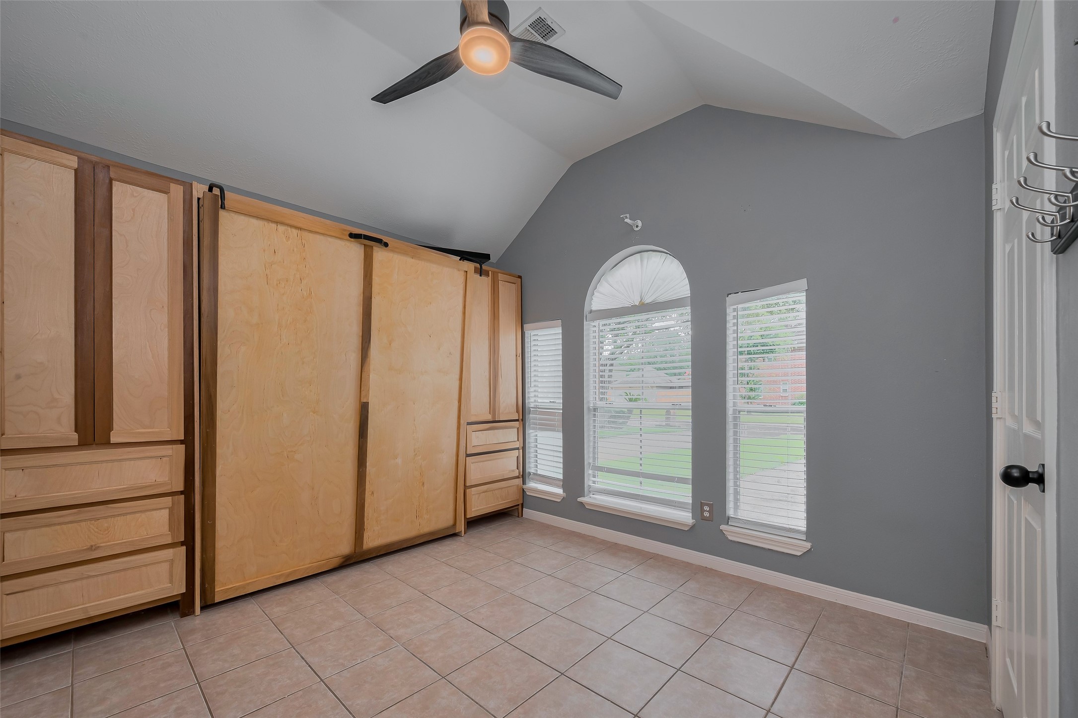 311 N Esplanade Lane Property Photo 28