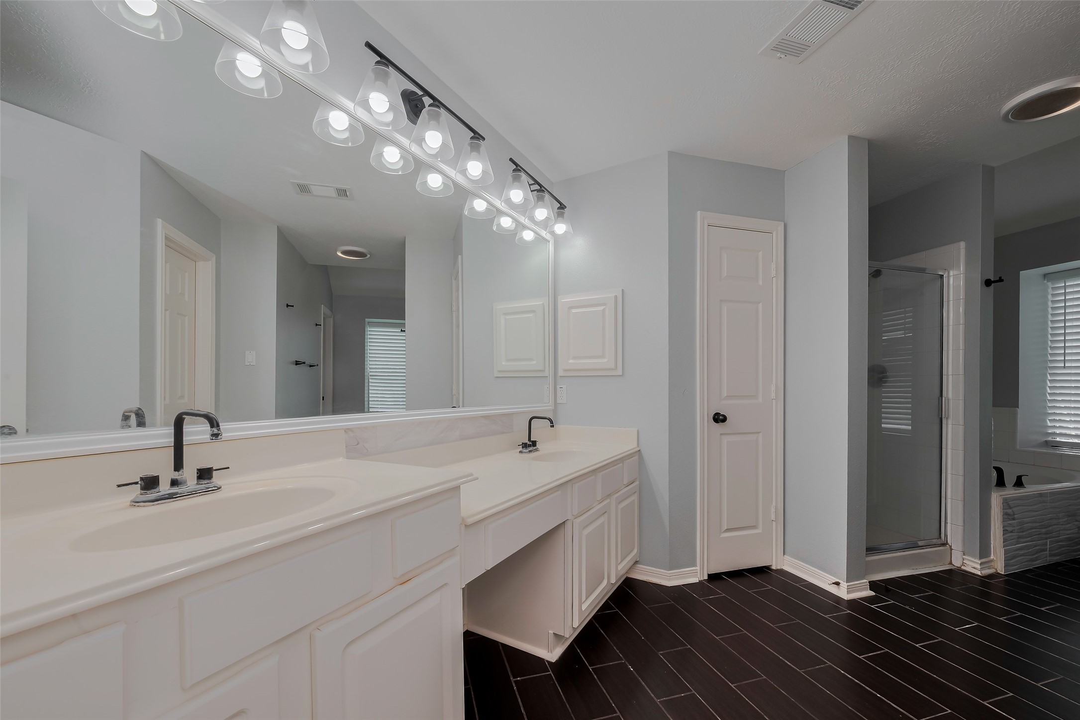 311 N Esplanade Lane Property Photo 35