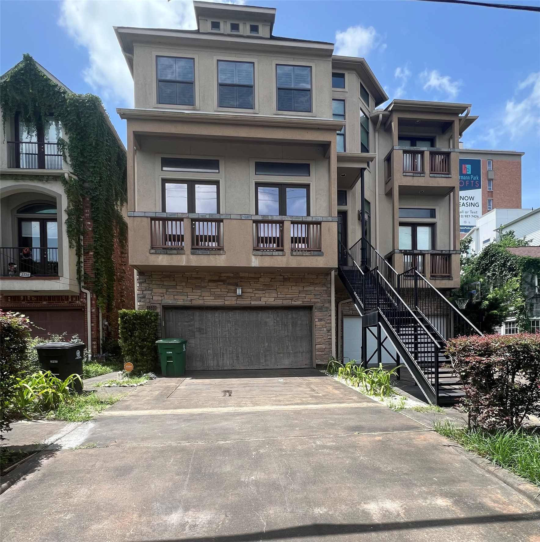 2330 Camden Drive Property Photo 3