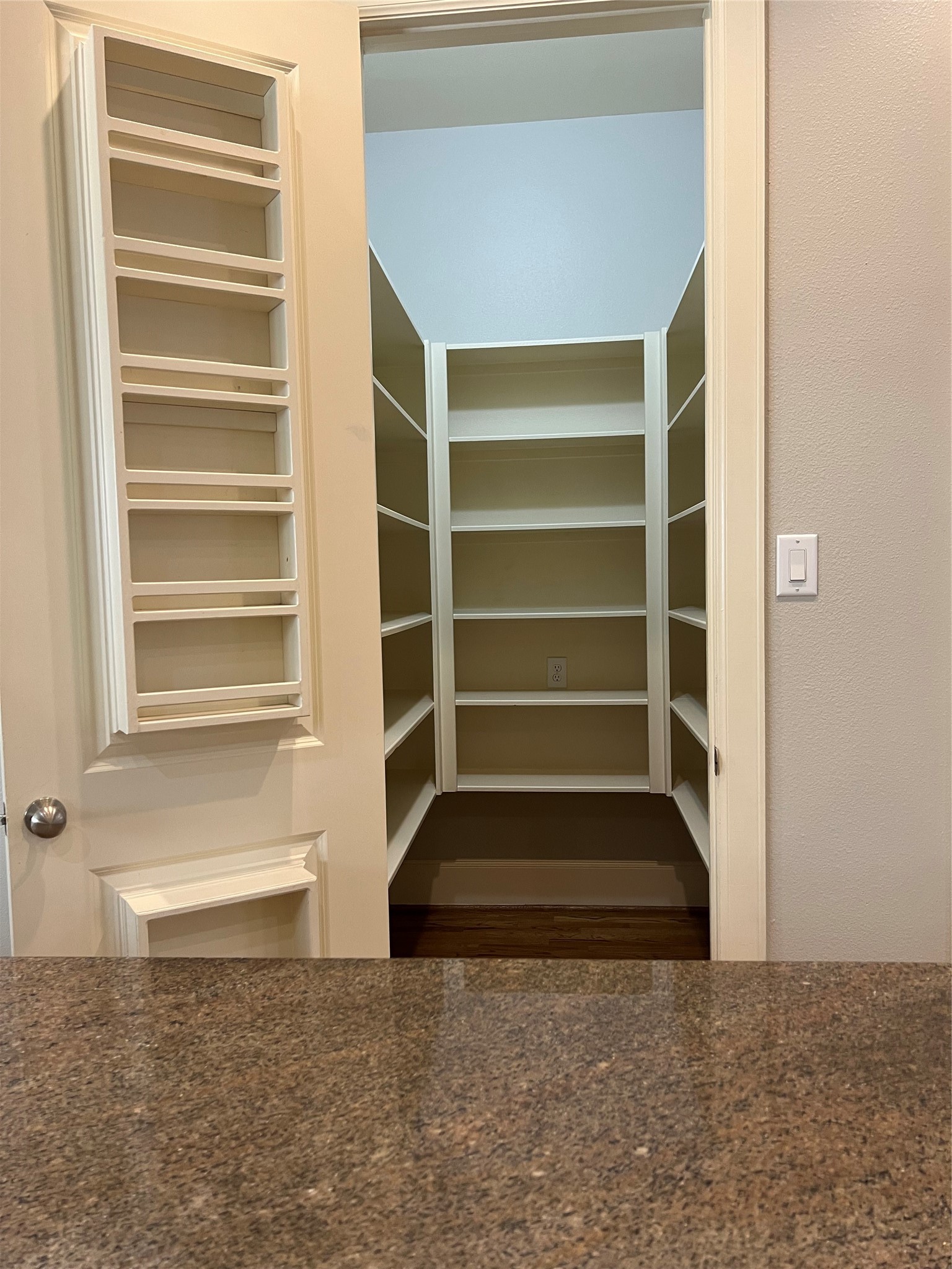 2330 Camden Drive Property Photo 5