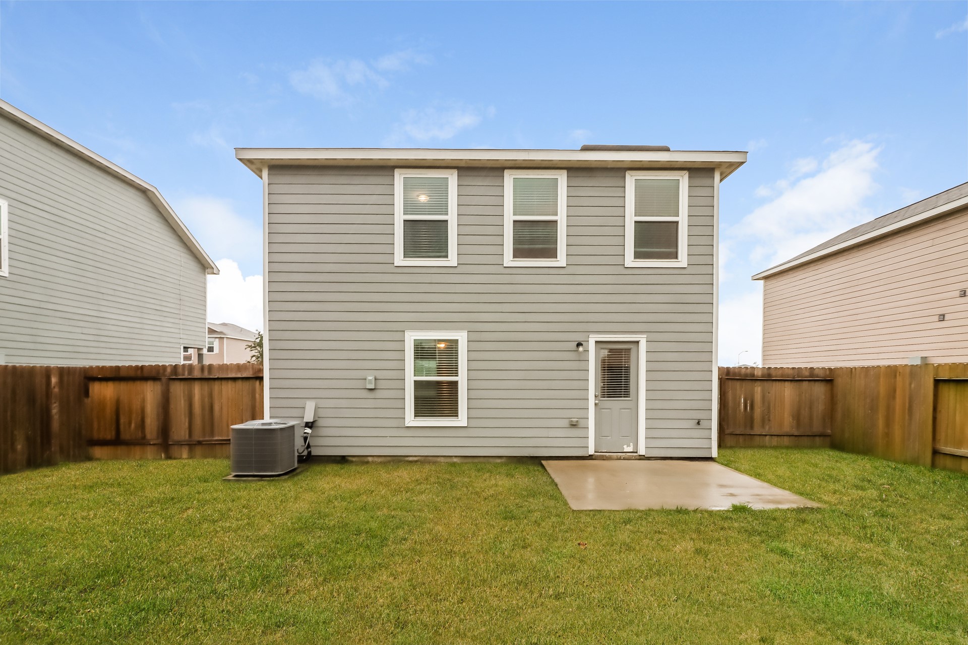 8015 Distant Harbor Road Property Photo 15