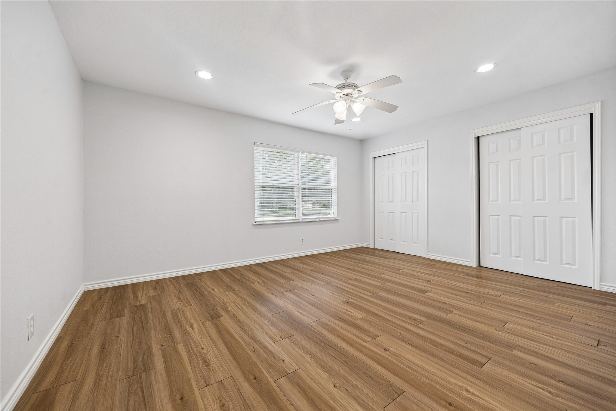 4702 Holly Street Property Photo 10