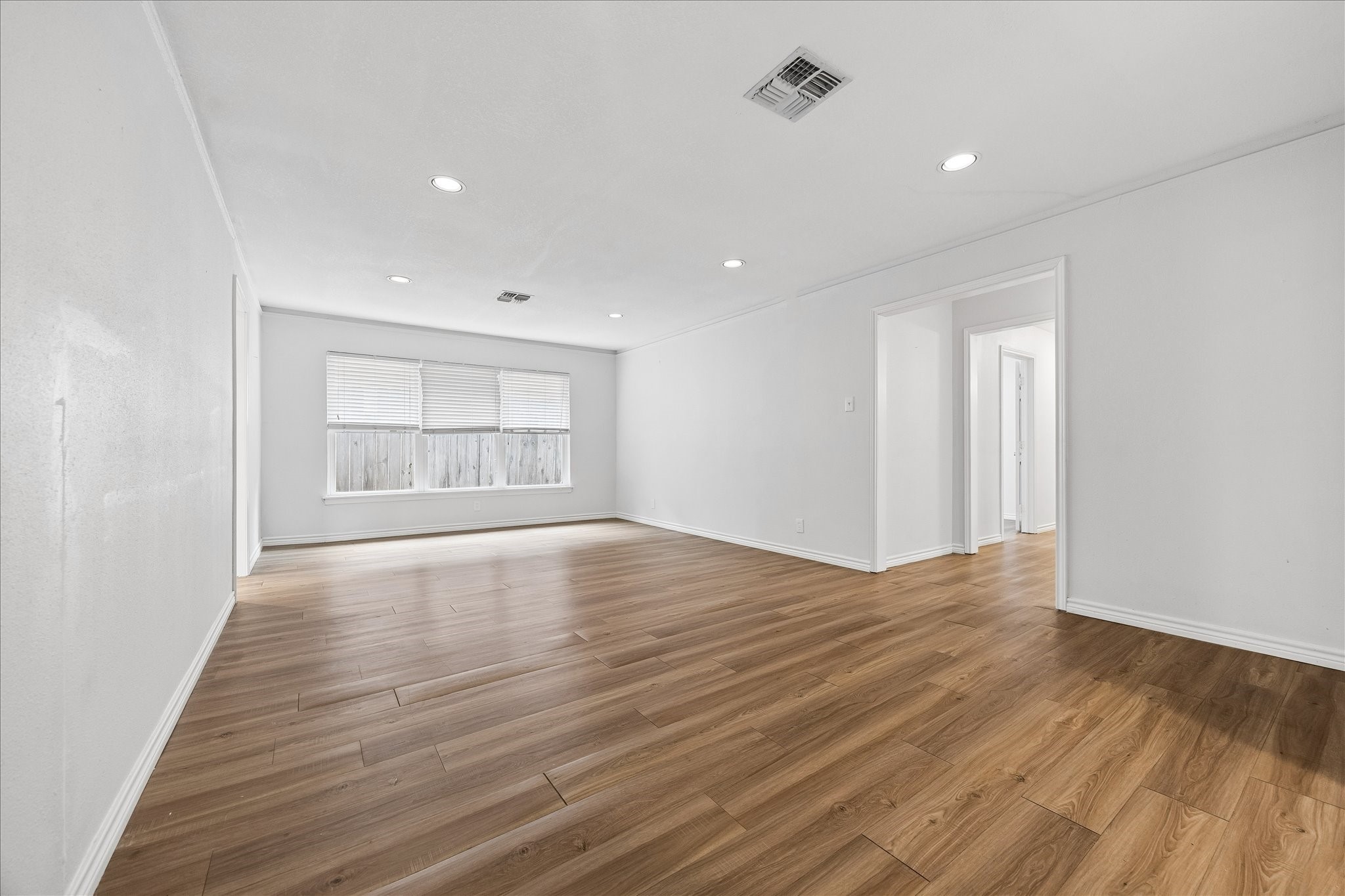 4702 Holly Street Property Photo 12