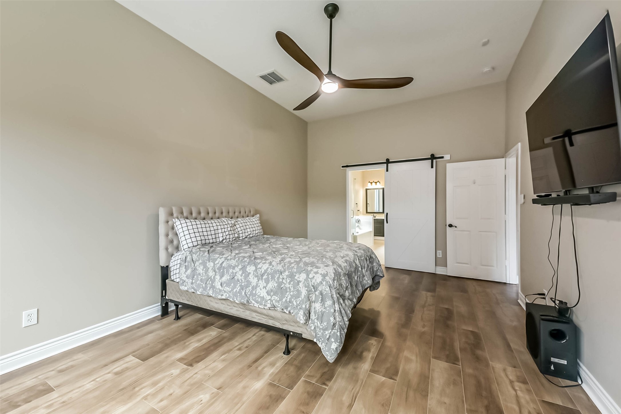 12918 Redbud Shores Lane Property Photo 28