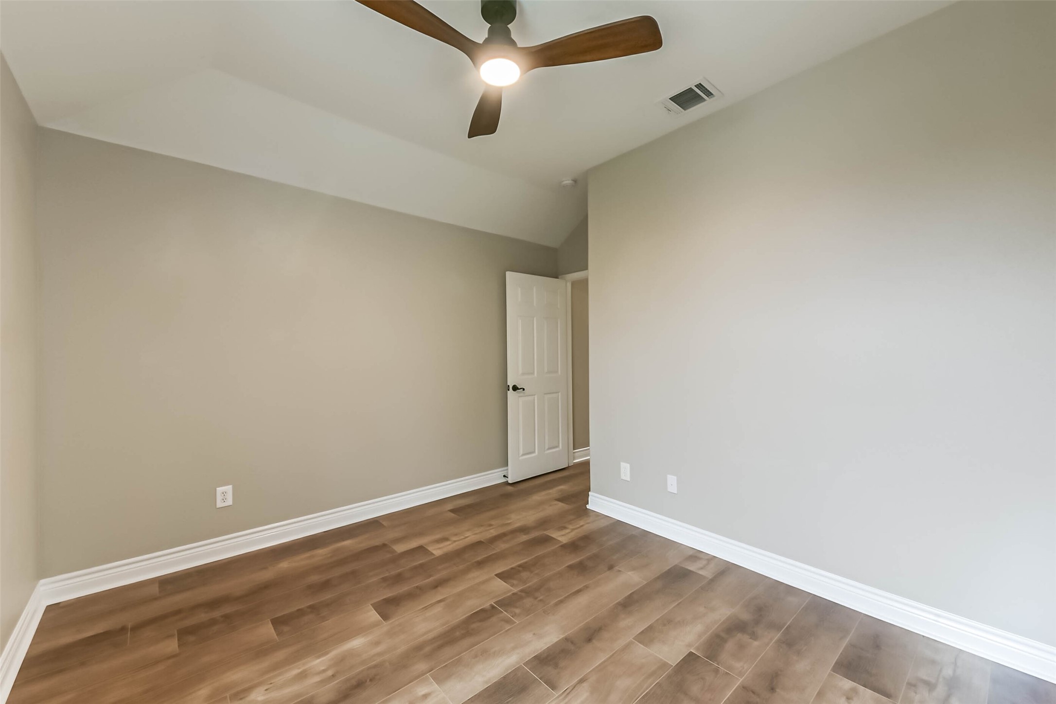 12918 Redbud Shores Lane Property Photo 40