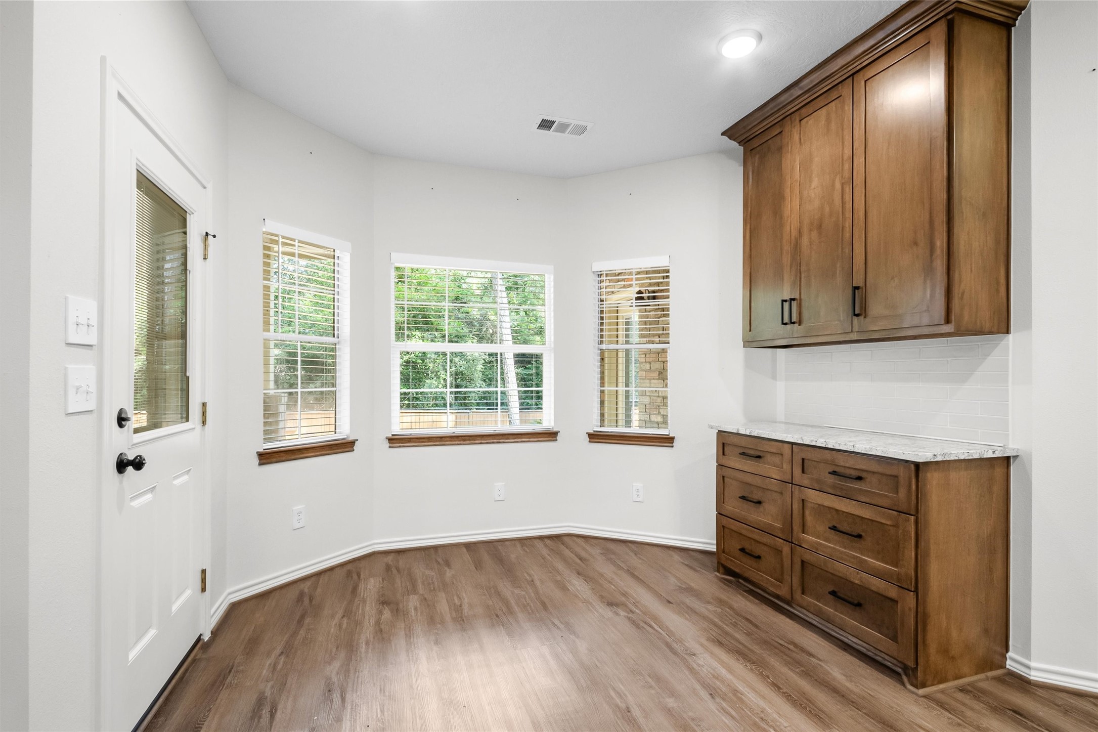 15690 Corinthian Way Property Photo 18