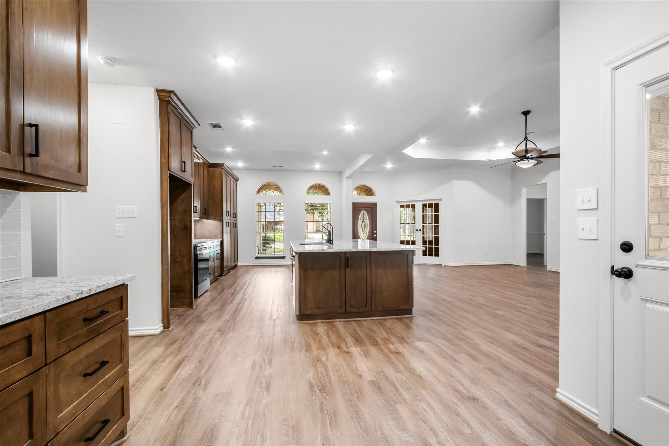 15690 Corinthian Way Property Photo 19