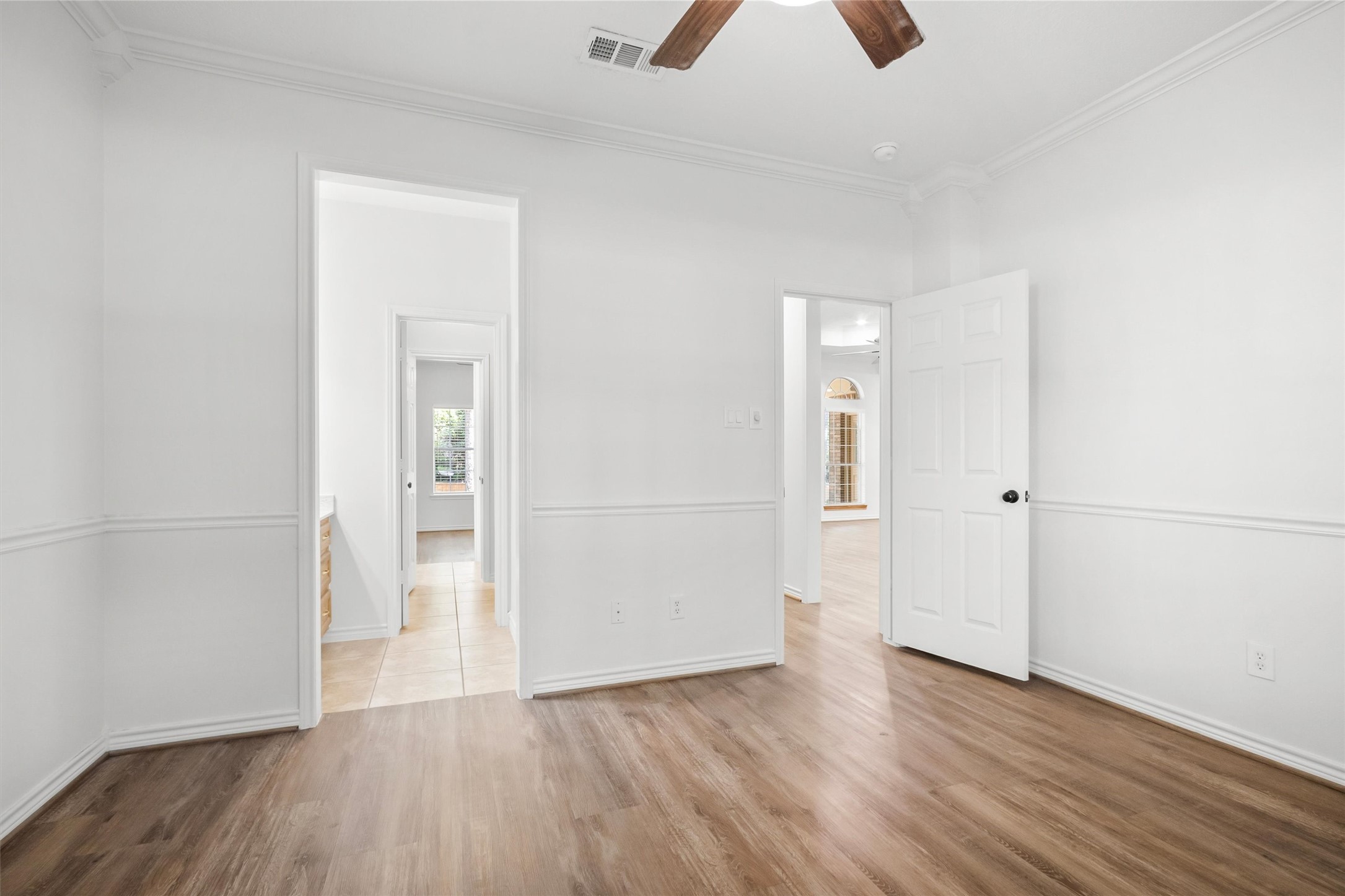 15690 Corinthian Way Property Photo 31