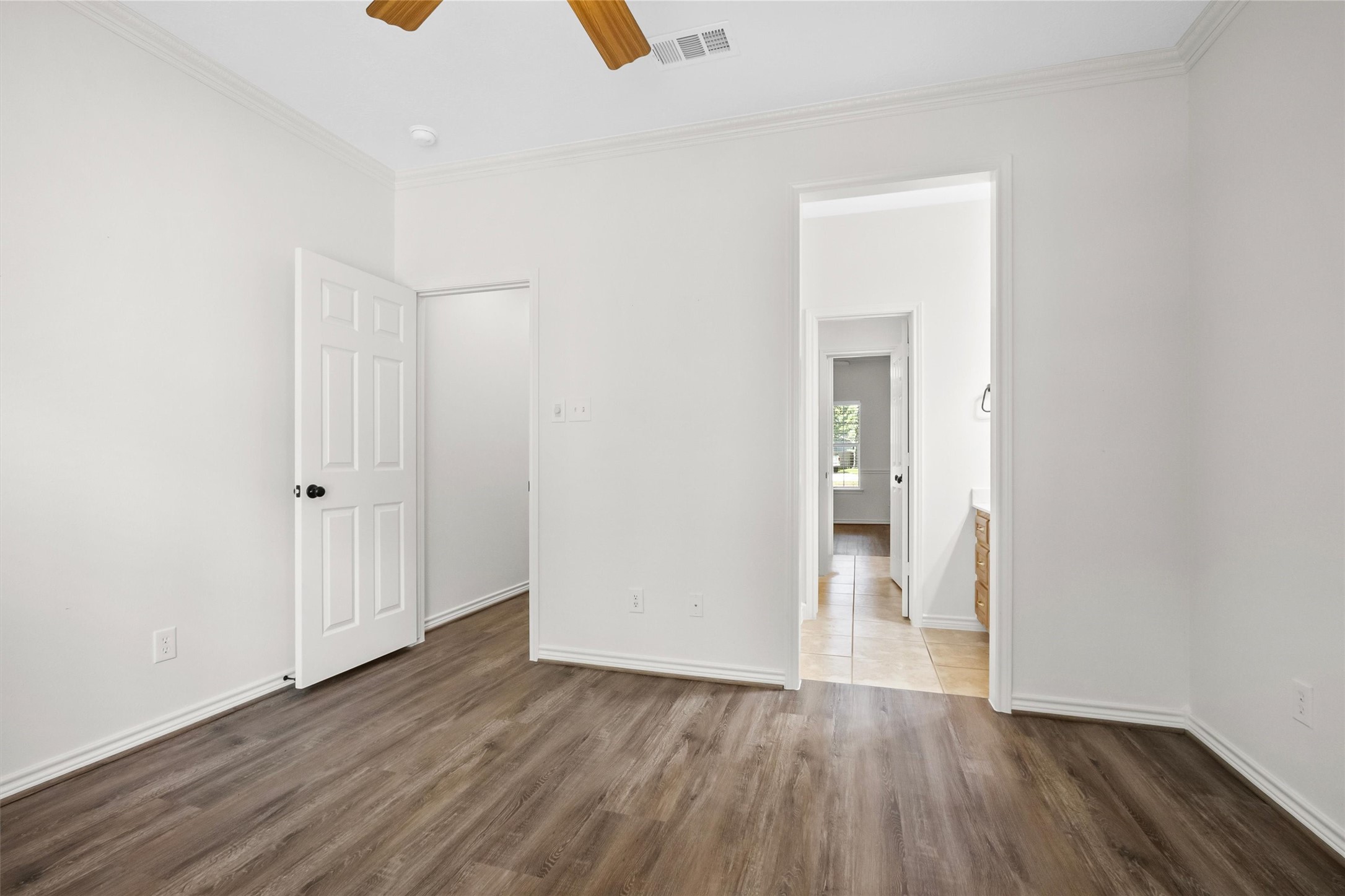15690 Corinthian Way Property Photo 36