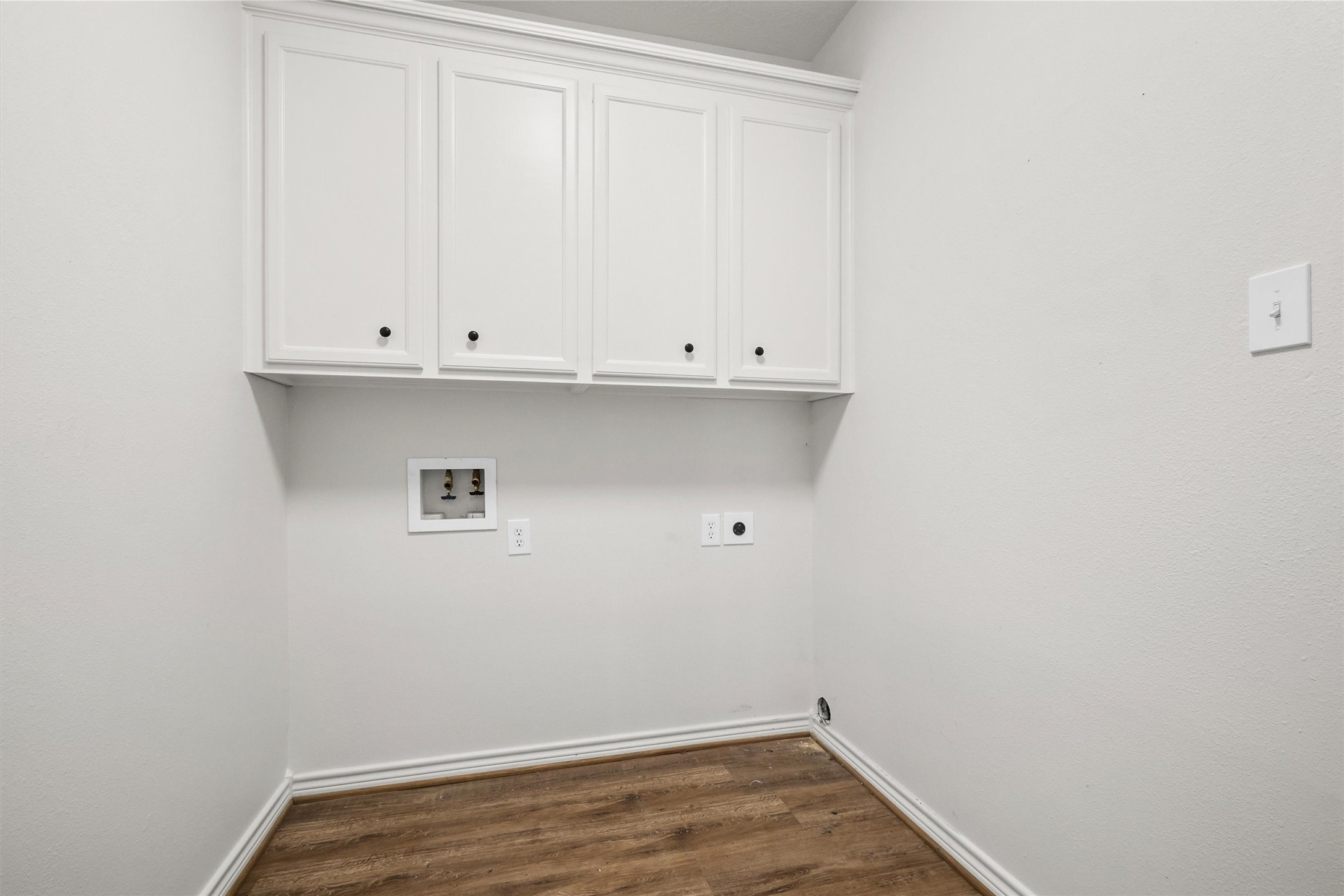 15690 Corinthian Way Property Photo 37