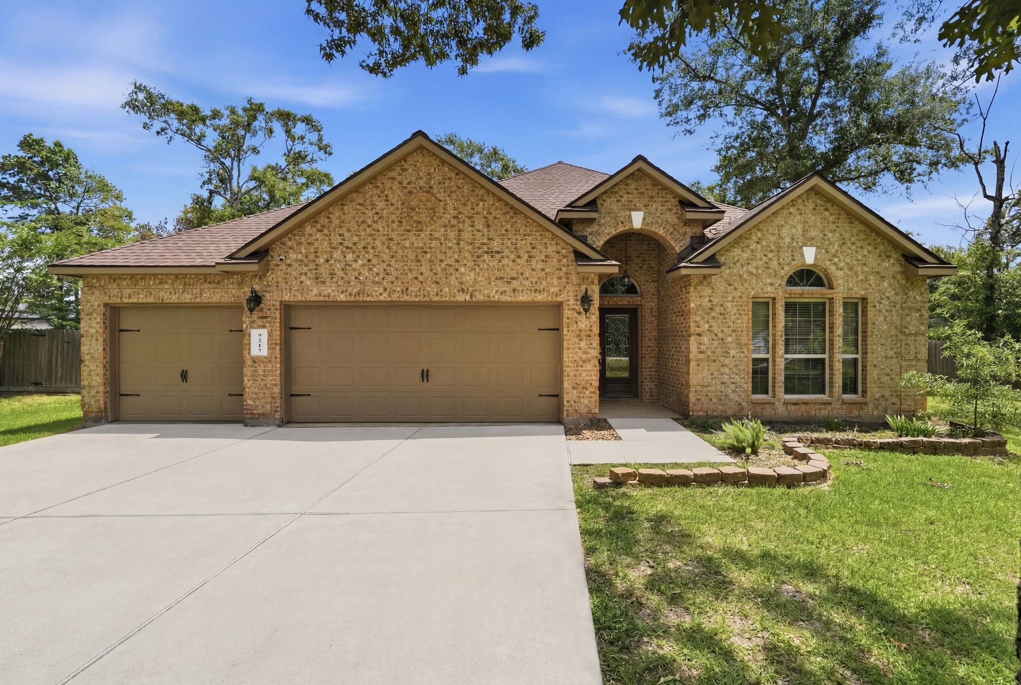 9217 Silver Back Trail Property Photo 3